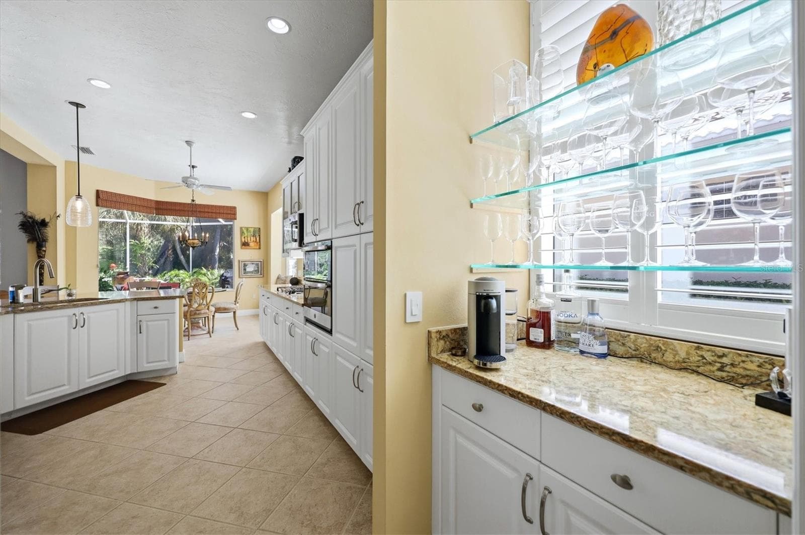 Single Family Residence at 8147 ABINGDON CT, UNIVERSITY PARK, photo 13 of 77