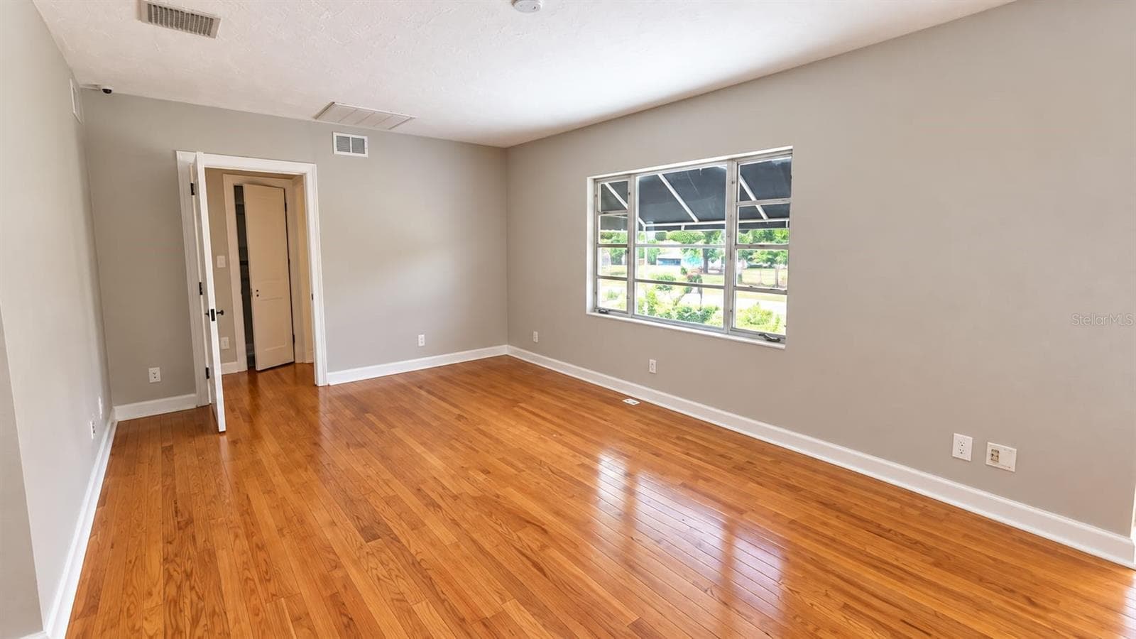 Single Family Residence at 2217 PRINCETON CT, ORLANDO, photo 4 of 35