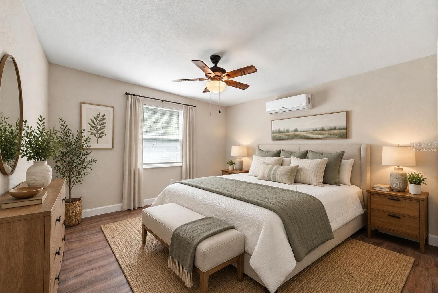Virtually staged in-law suite bedroom 1 - 5106 THONOTOSASSA RD, PLANT CITY