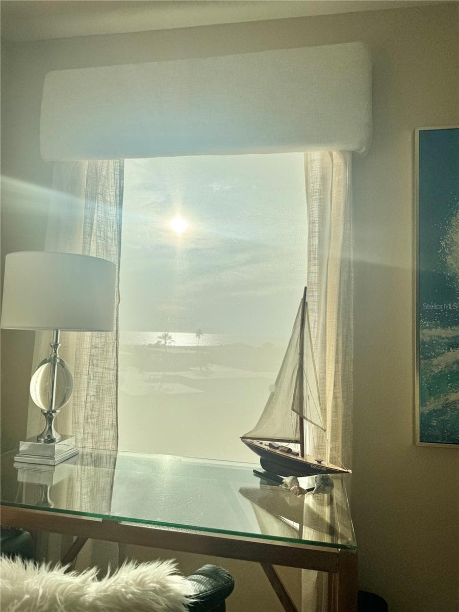 Electric Blinds block Glare not the VIEW - 11605 GULF BLVD #503, TREASURE ISLAND