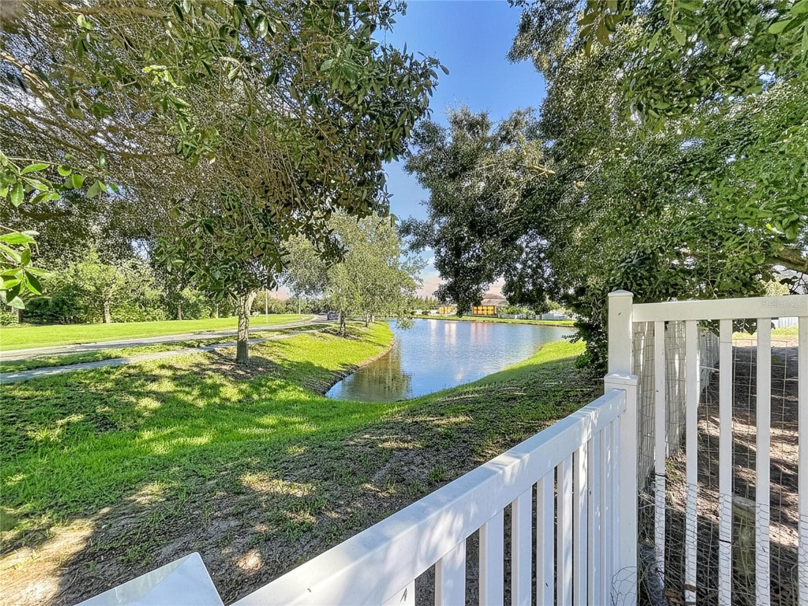Single Family Residence at 11607 MOUNTAIN BAY DR, RIVERVIEW, photo 76 of 97