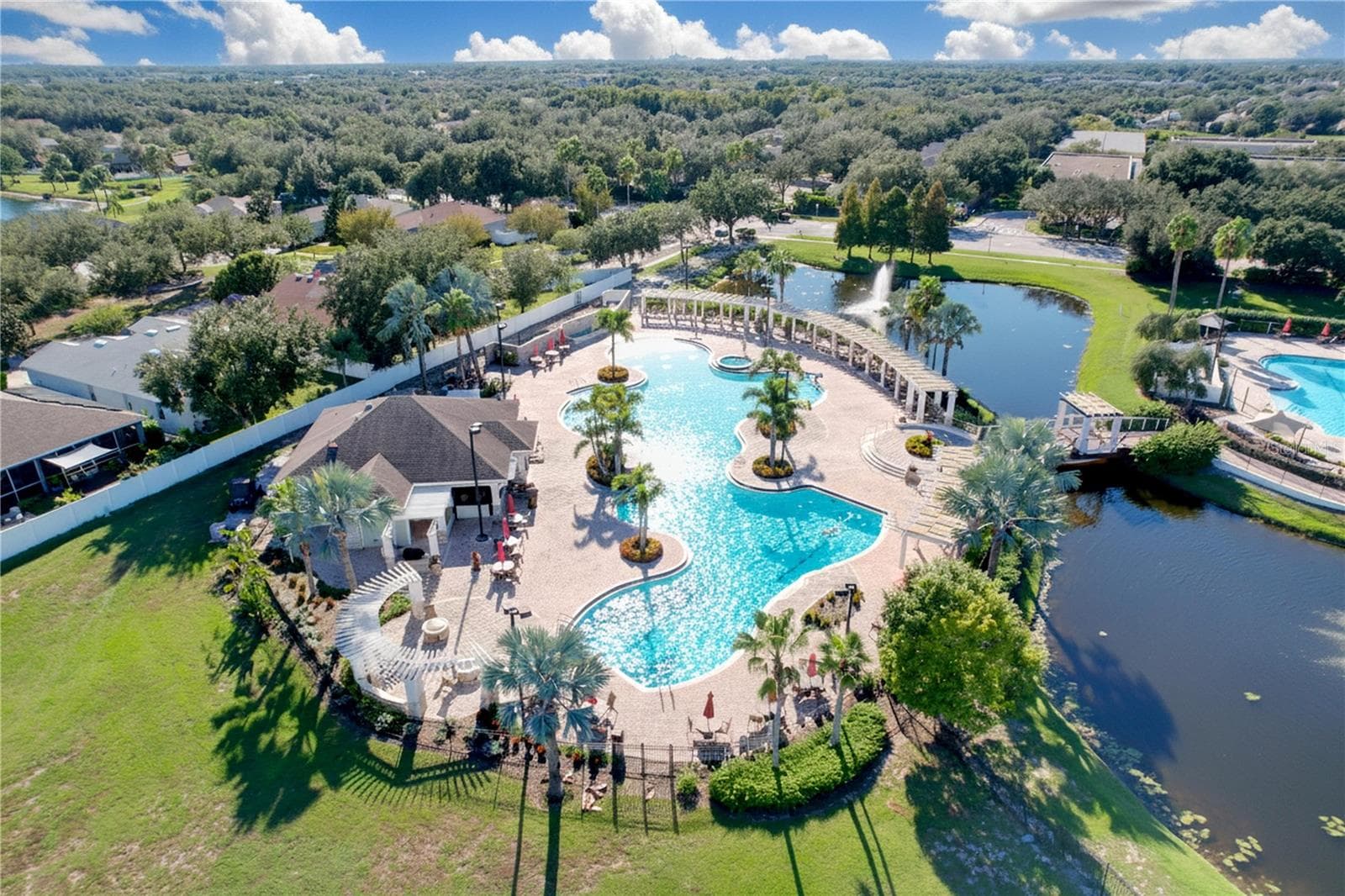 Single Family Residence at 11607 MOUNTAIN BAY DR, RIVERVIEW, photo 92 of 97