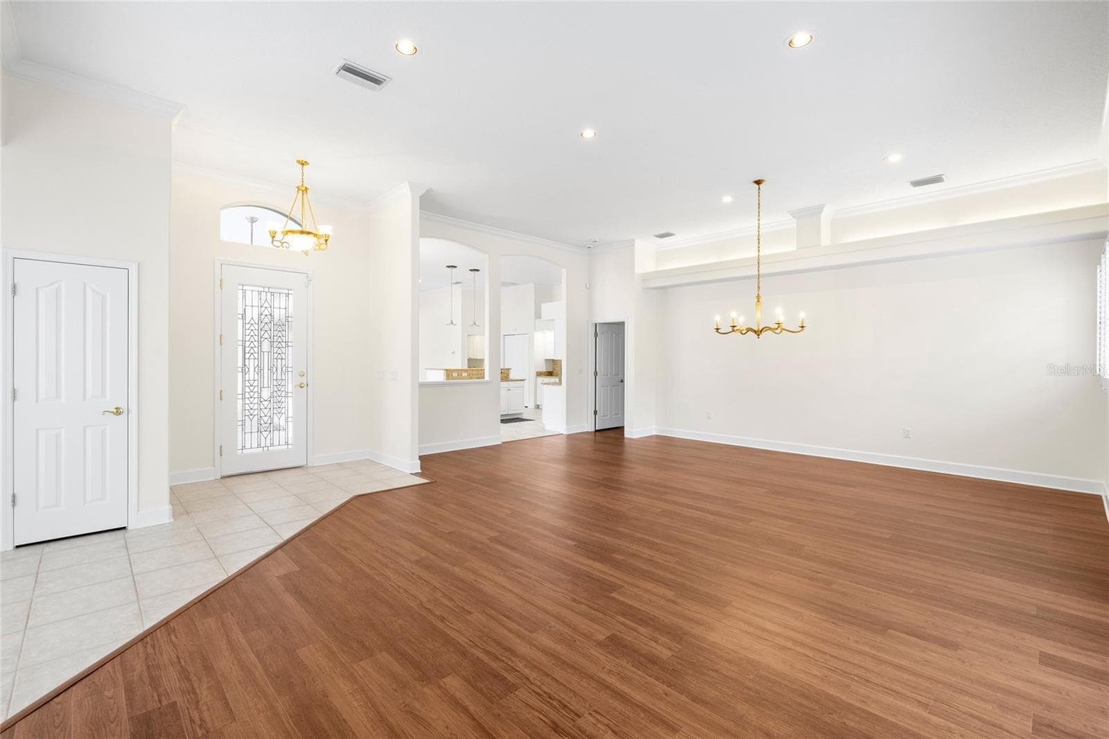 Single Family Residence at 12009 BREWSTER DR, TAMPA, photo 17 of 61