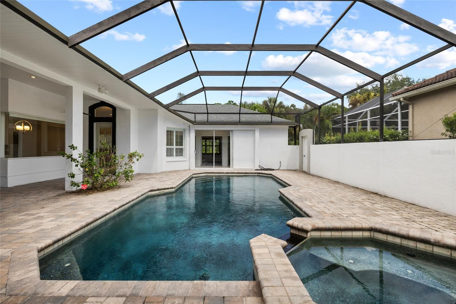 Single Family Residence at 12009 BREWSTER DR, TAMPA, photo 8 of 61