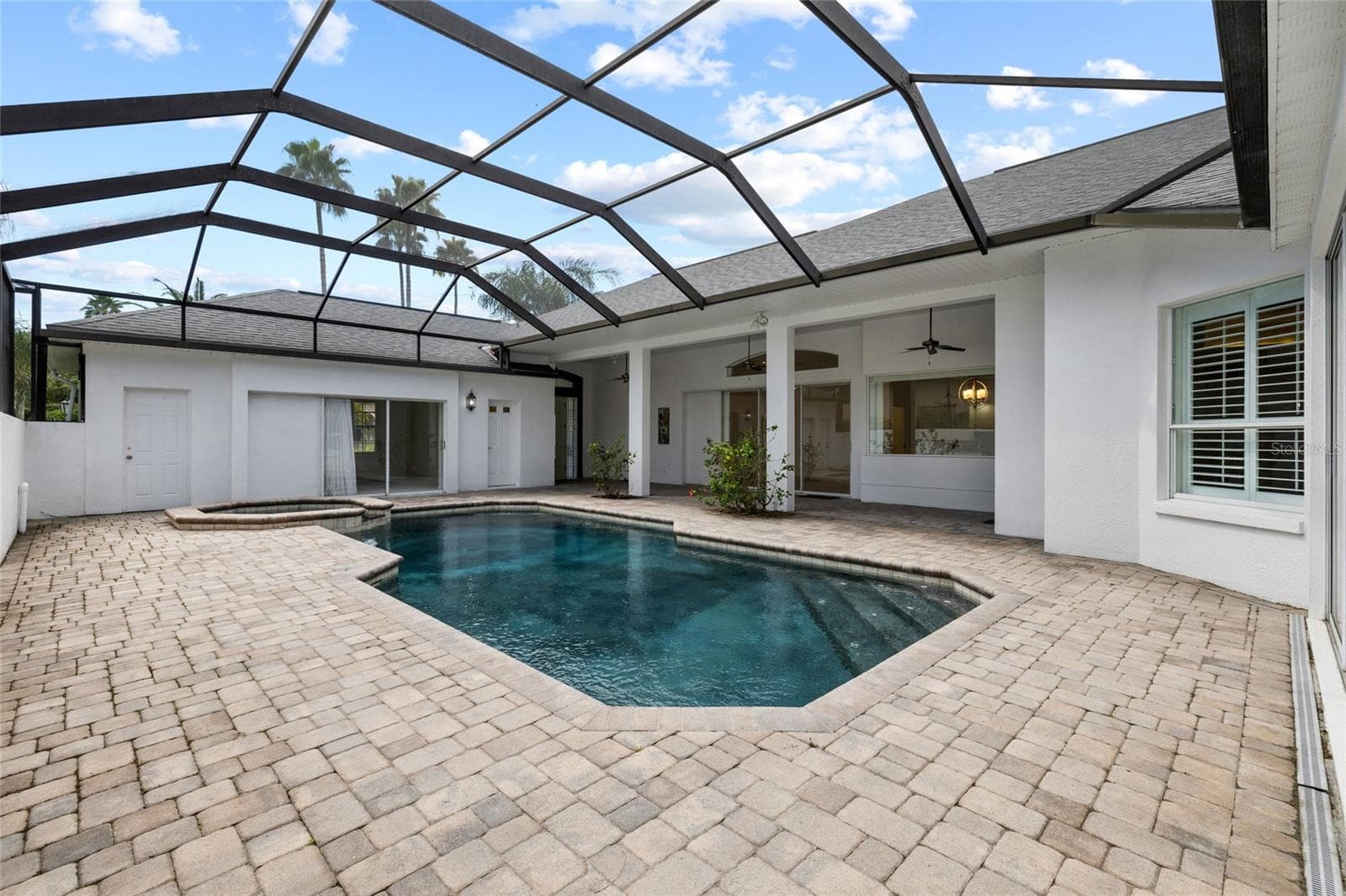 Single Family Residence at 12009 BREWSTER DR, TAMPA, photo 10 of 61