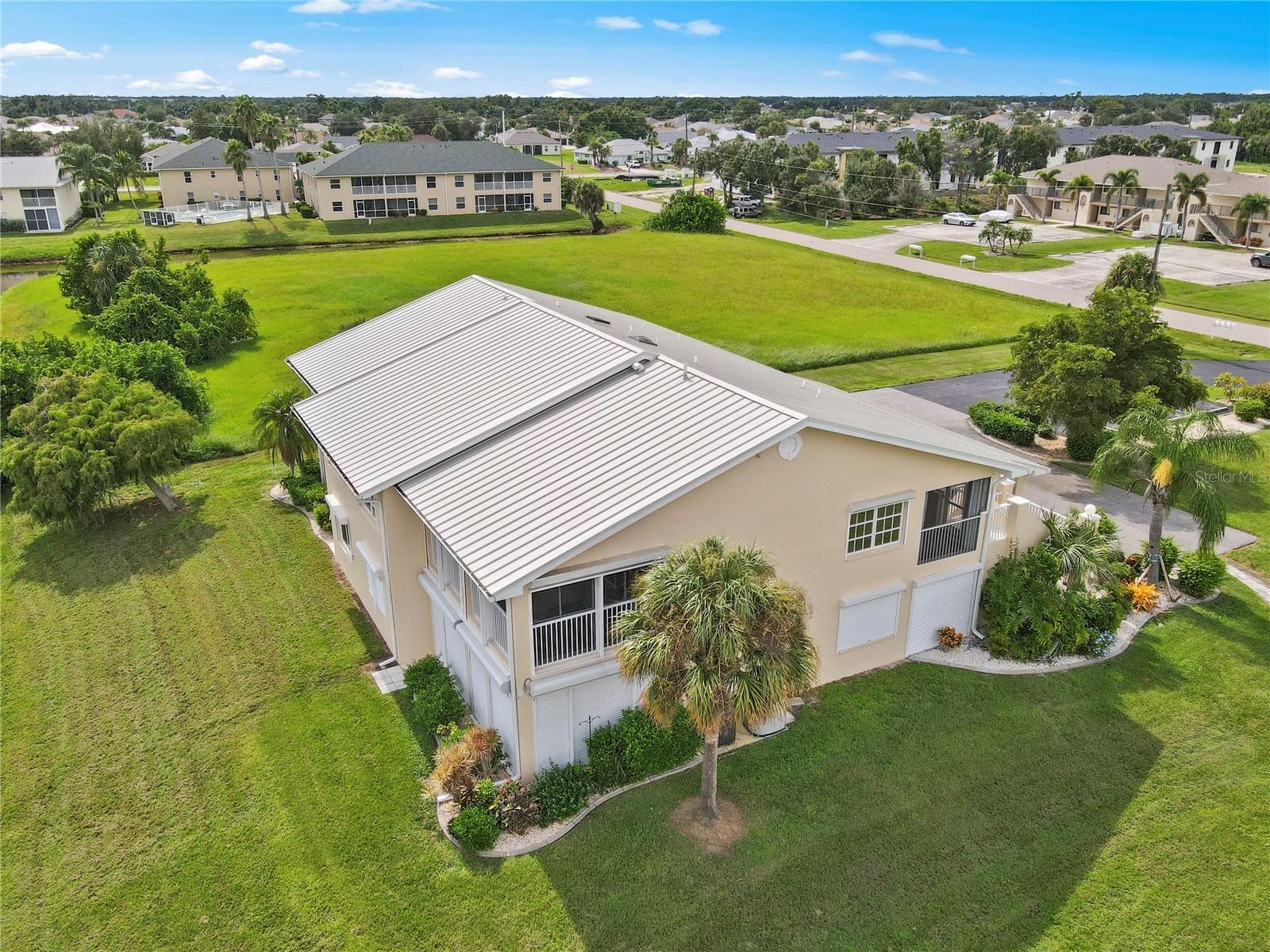 Welcome to Vista Del Largo in Deep Creek - 26283 NADIR RD #201, PUNTA GORDA