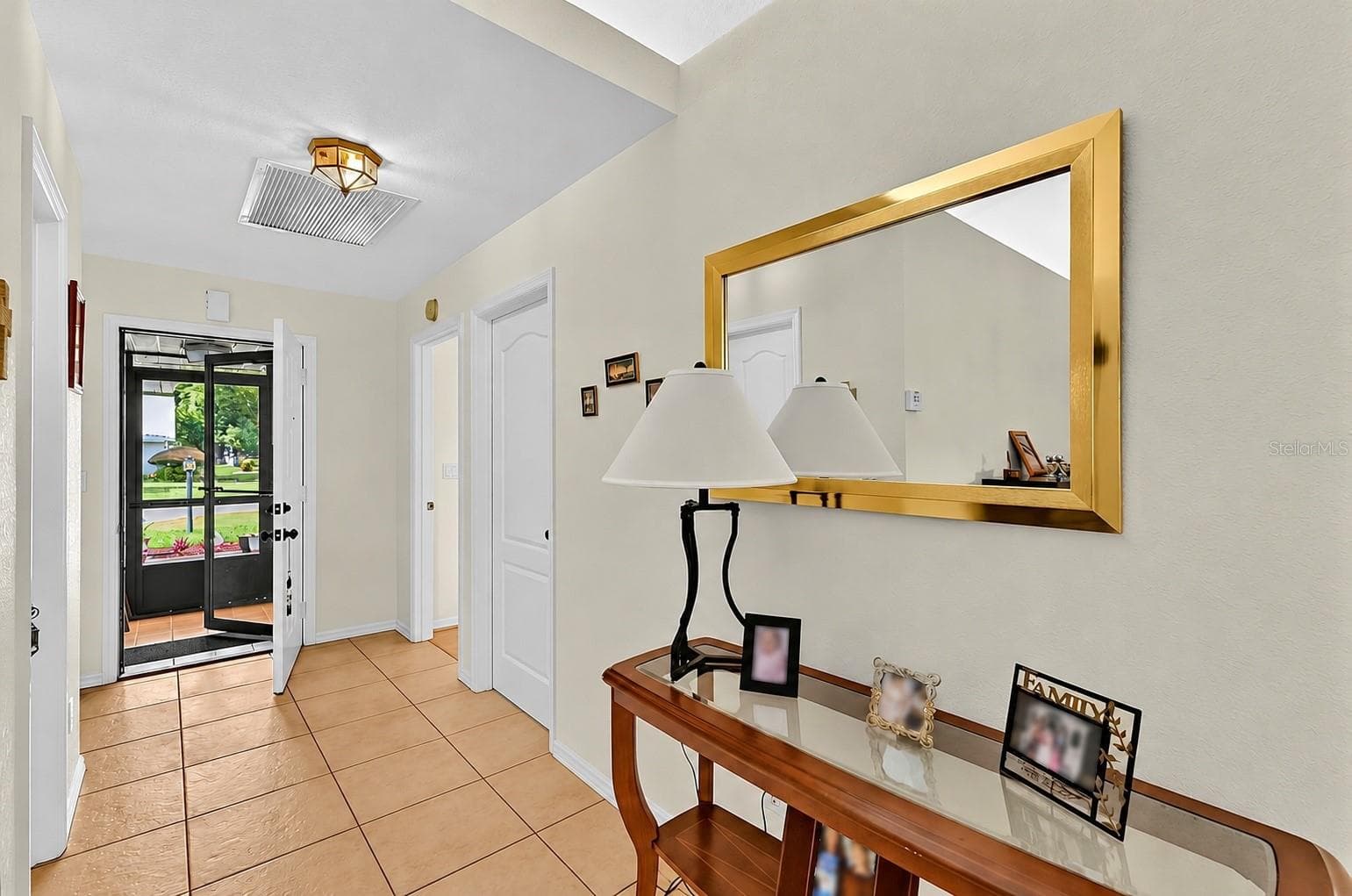 Single Family Residence at 1717 W ORANGEWOOD LN #4, AVON PARK, photo 5 of 21