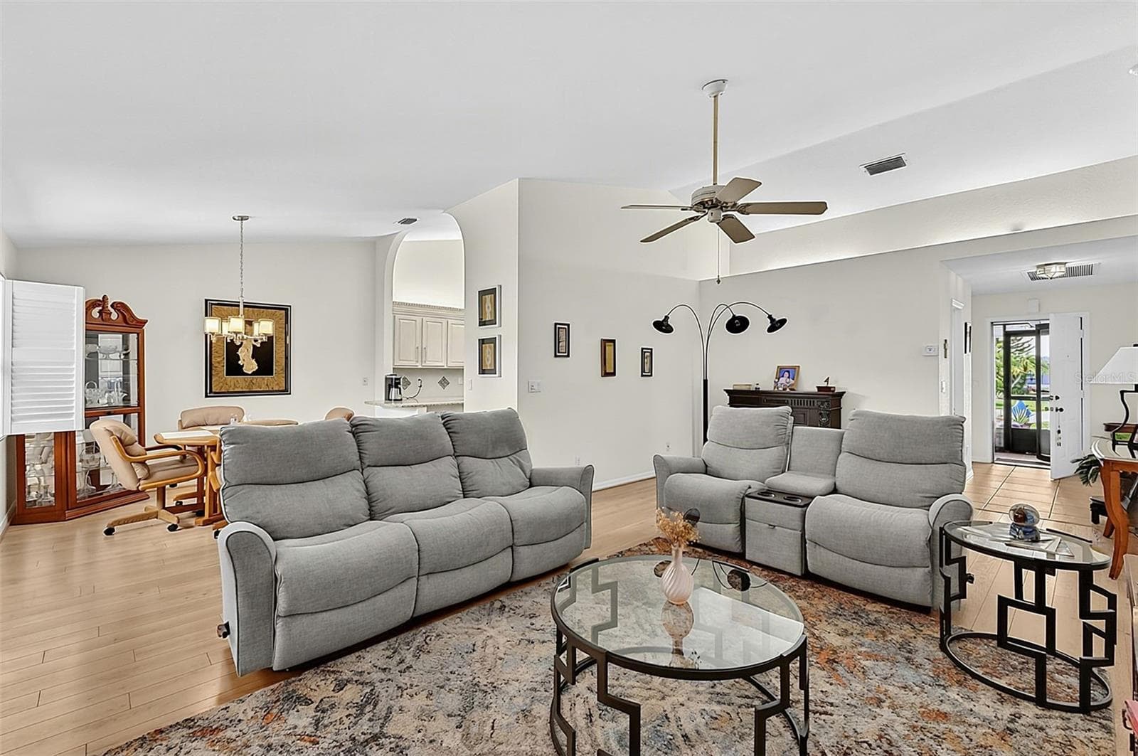 Single Family Residence at 1717 W ORANGEWOOD LN #4, AVON PARK, photo 6 of 21