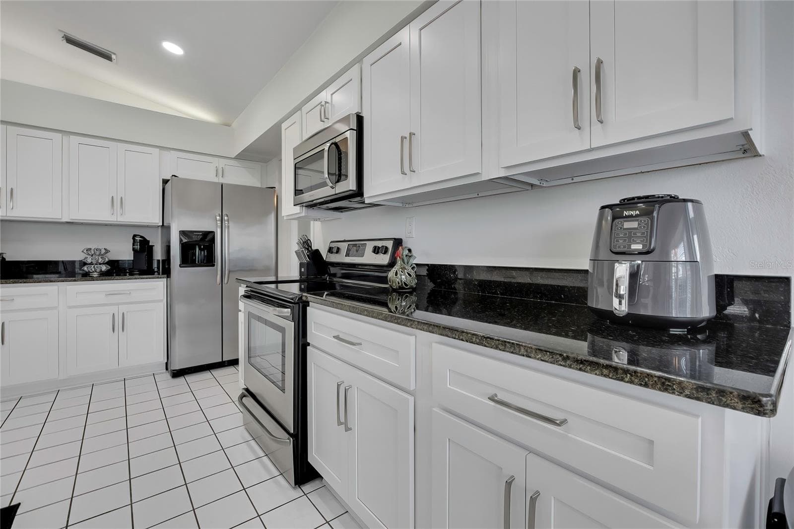 Single Family Residence at 3081 SAW MILL LN, SPRING HILL, photo 20 of 44