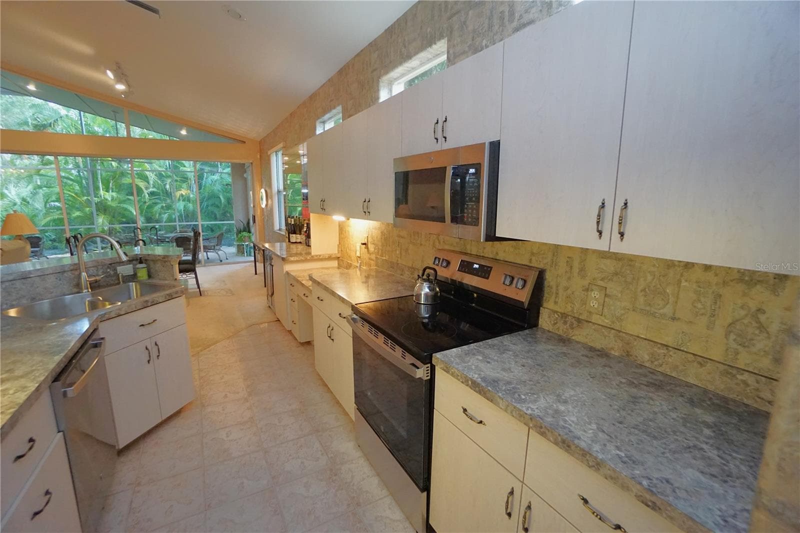 Single Family Residence at 10499 PRINCESS CT, PUNTA GORDA, photo 14 of 66