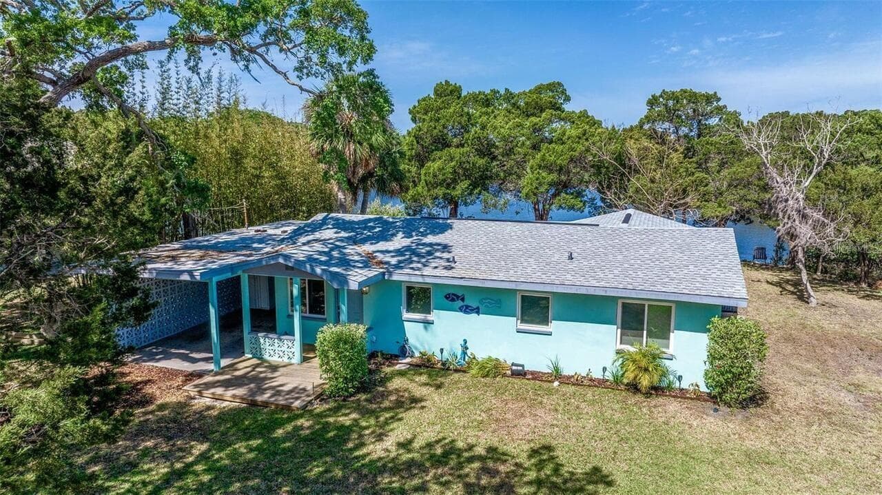Single Family Residence at 5275 MILLER BAYOU DR, PORT RICHEY, photo 2 of 19