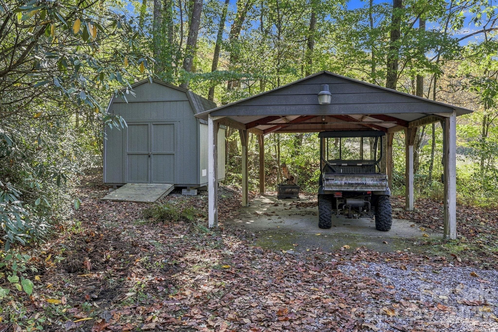 Storage shed and carport - 39 Williams Cove Road, Black Mountain