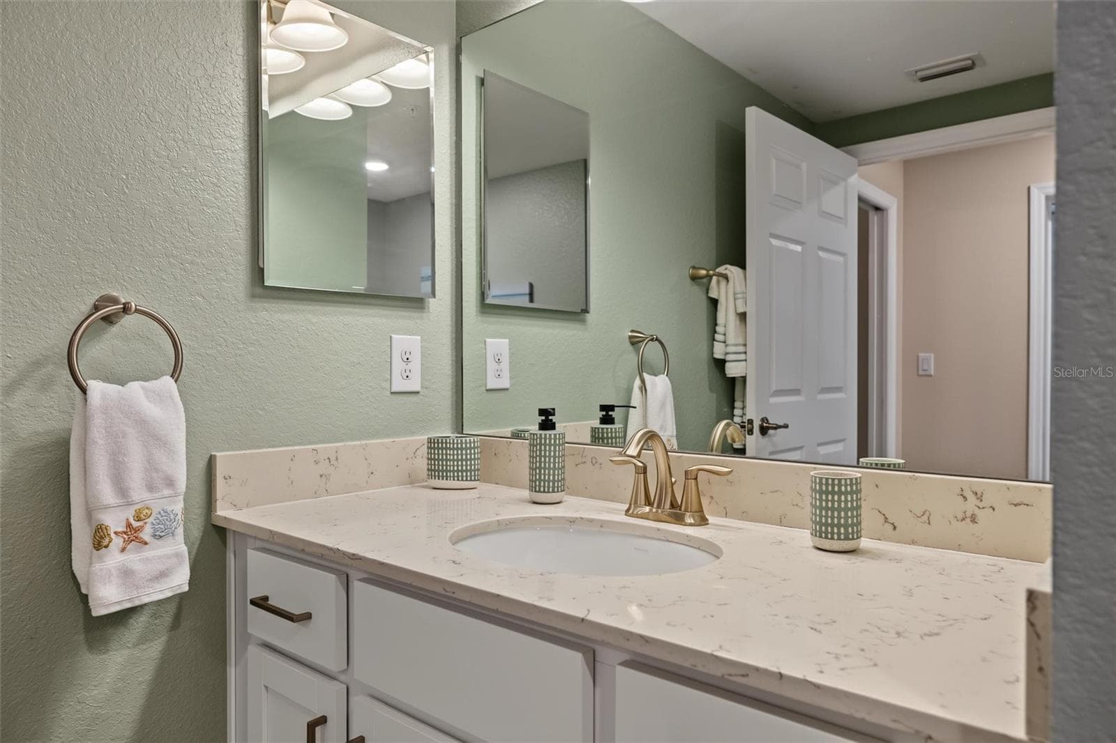 Condominium at 1017 TIDEWATER SHORES LOOP #1017, BRADENTON, photo 54 of 88