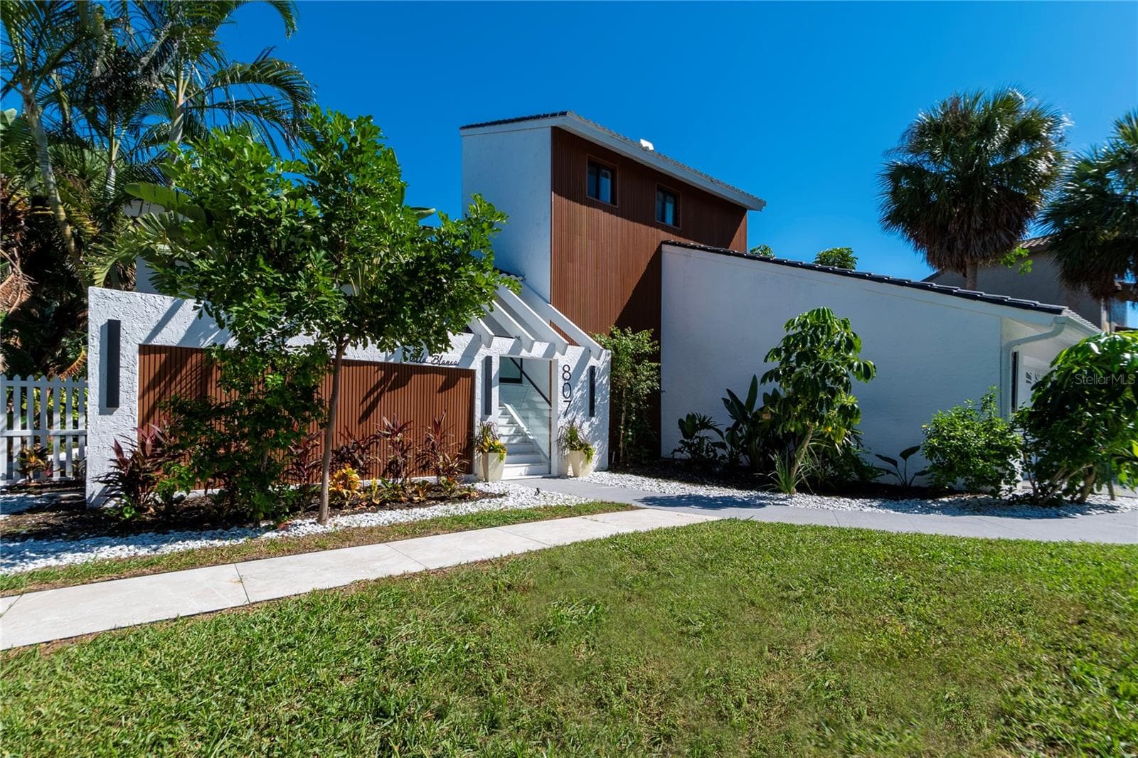 Single Family Residence at 807 2ND AVE S, TIERRA VERDE, photo 3 of 100
