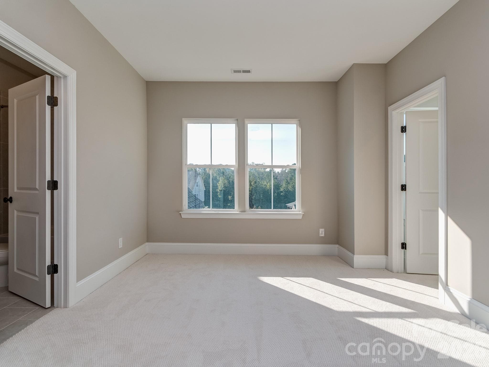 Single Family Residence at 518 Edmunds Lane, Clover, photo 30 of 36