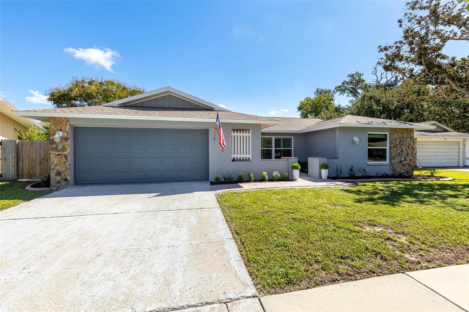 3427 GLOSSY IBIS CT