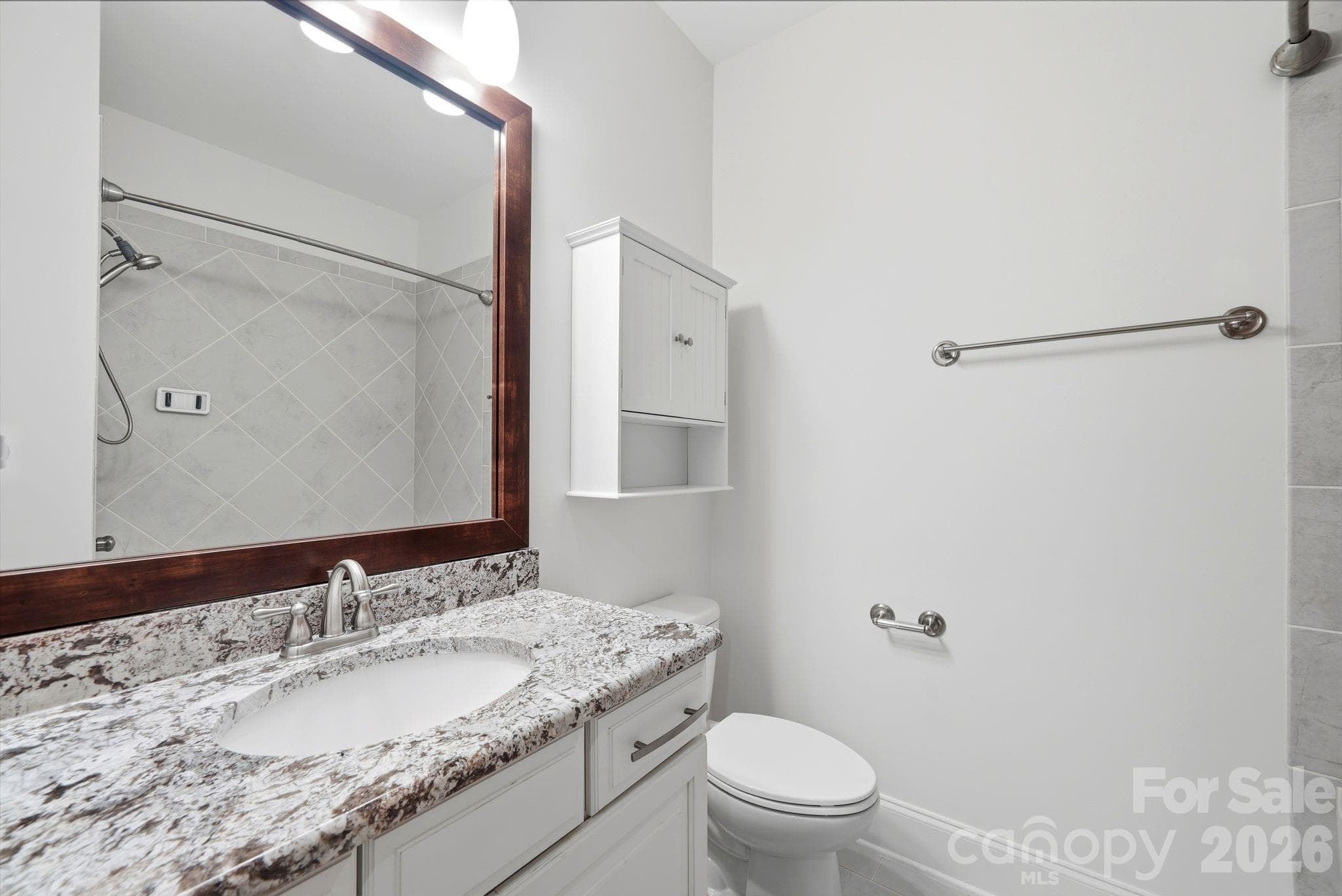 Upstairs Hall Full Bath - 631 May Green Drive, Clover