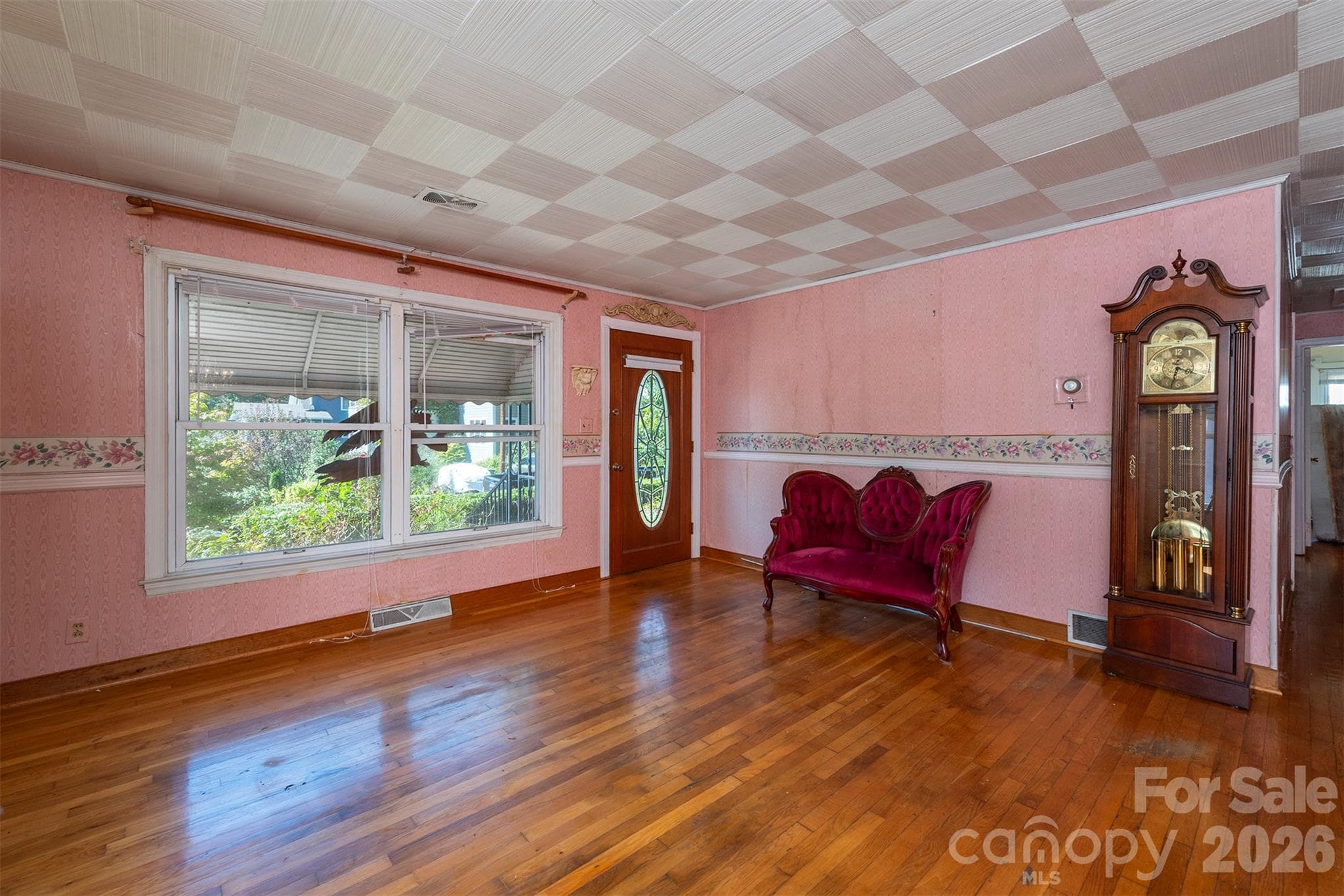 Single Family Residence at 163 Carrier Street, Asheville, photo 5 of 42