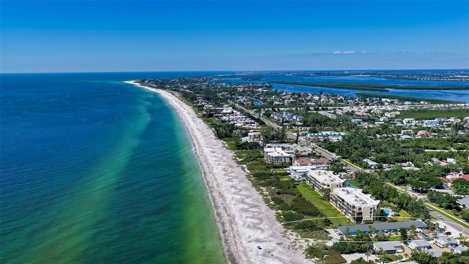 Single Family Residence at LONGBOAT KEY, LONGBOAT KEY, photo 2 of 10