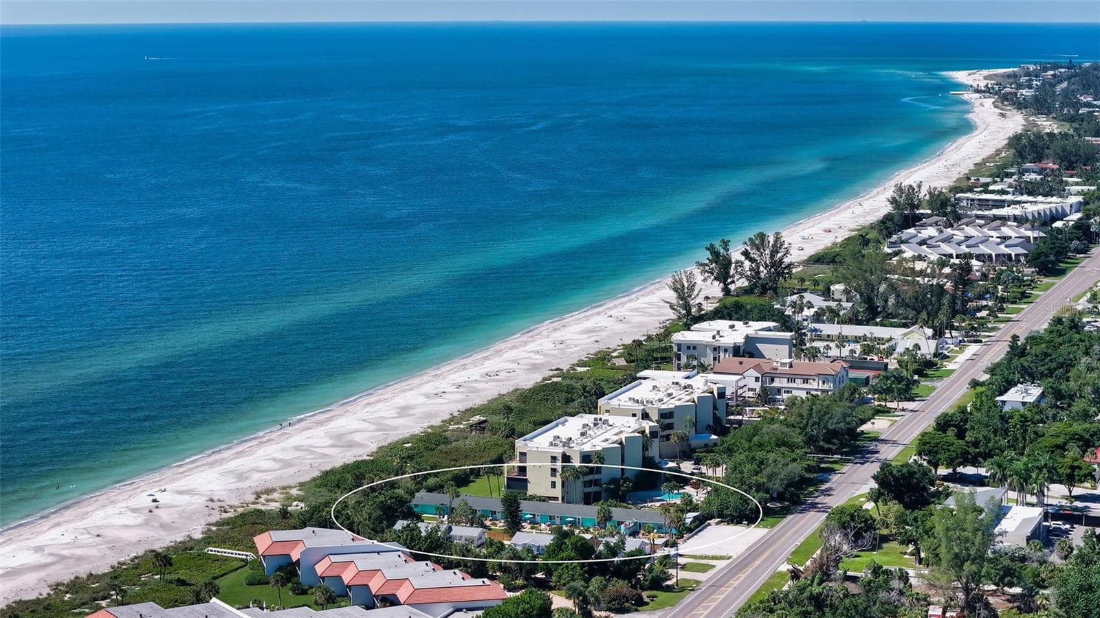 Single Family Residence at LONGBOAT KEY, LONGBOAT KEY, photo 7 of 10
