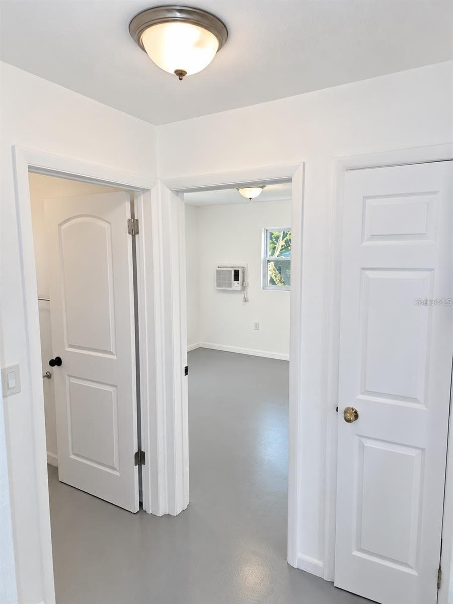 HALLWAY - 43 S BARBOUR ST, BEVERLY HILLS