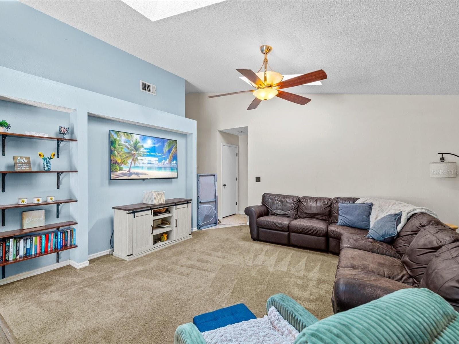 Single Family Residence at 8350 ROYAL HART DR, NEW PORT RICHEY, photo 6 of 31