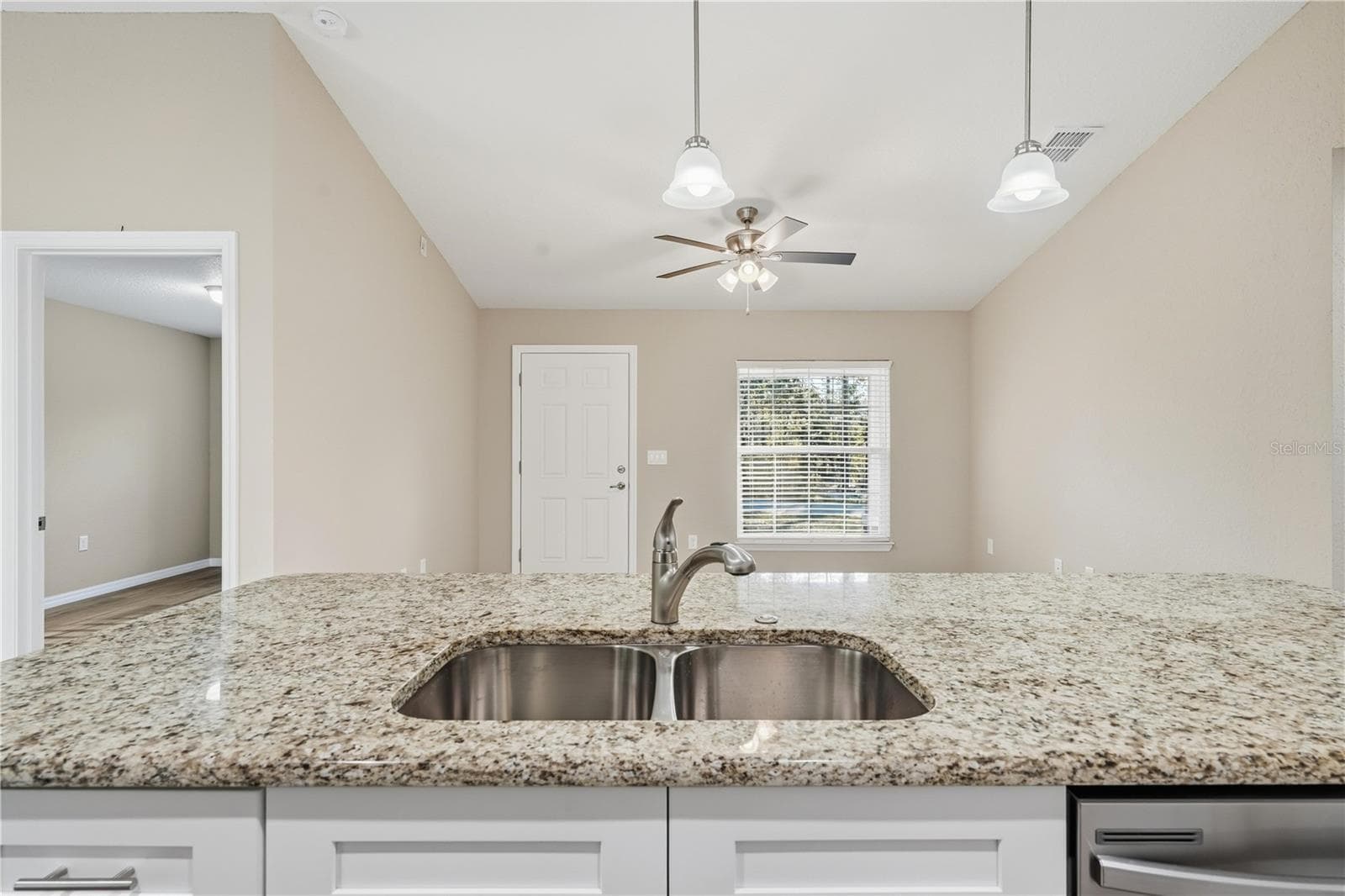 Single Family Residence at 670 SW WINDING HILLS RD, DUNNELLON, photo 12 of 45