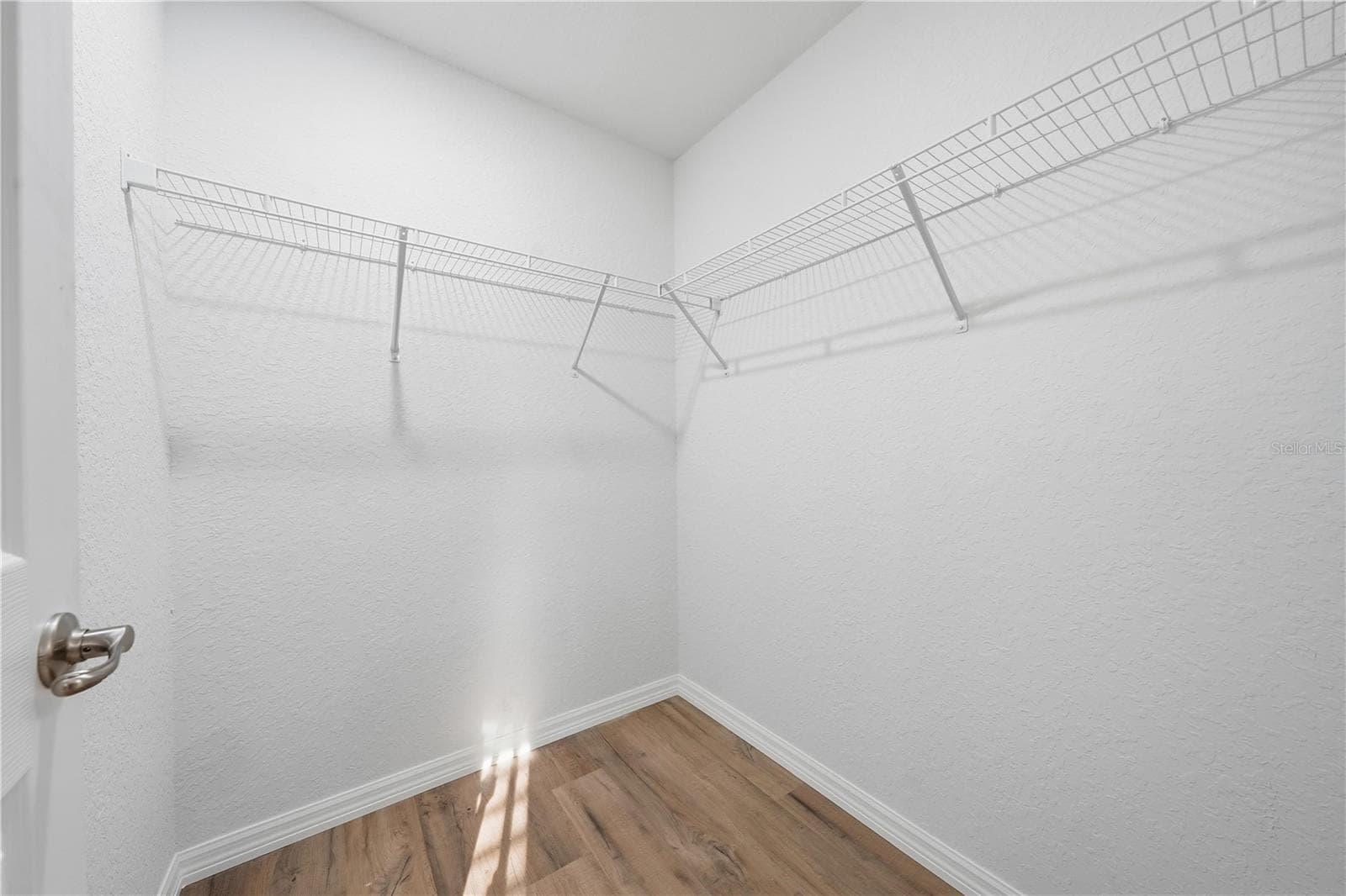 Single Family Residence at 670 SW WINDING HILLS RD, DUNNELLON, photo 16 of 45