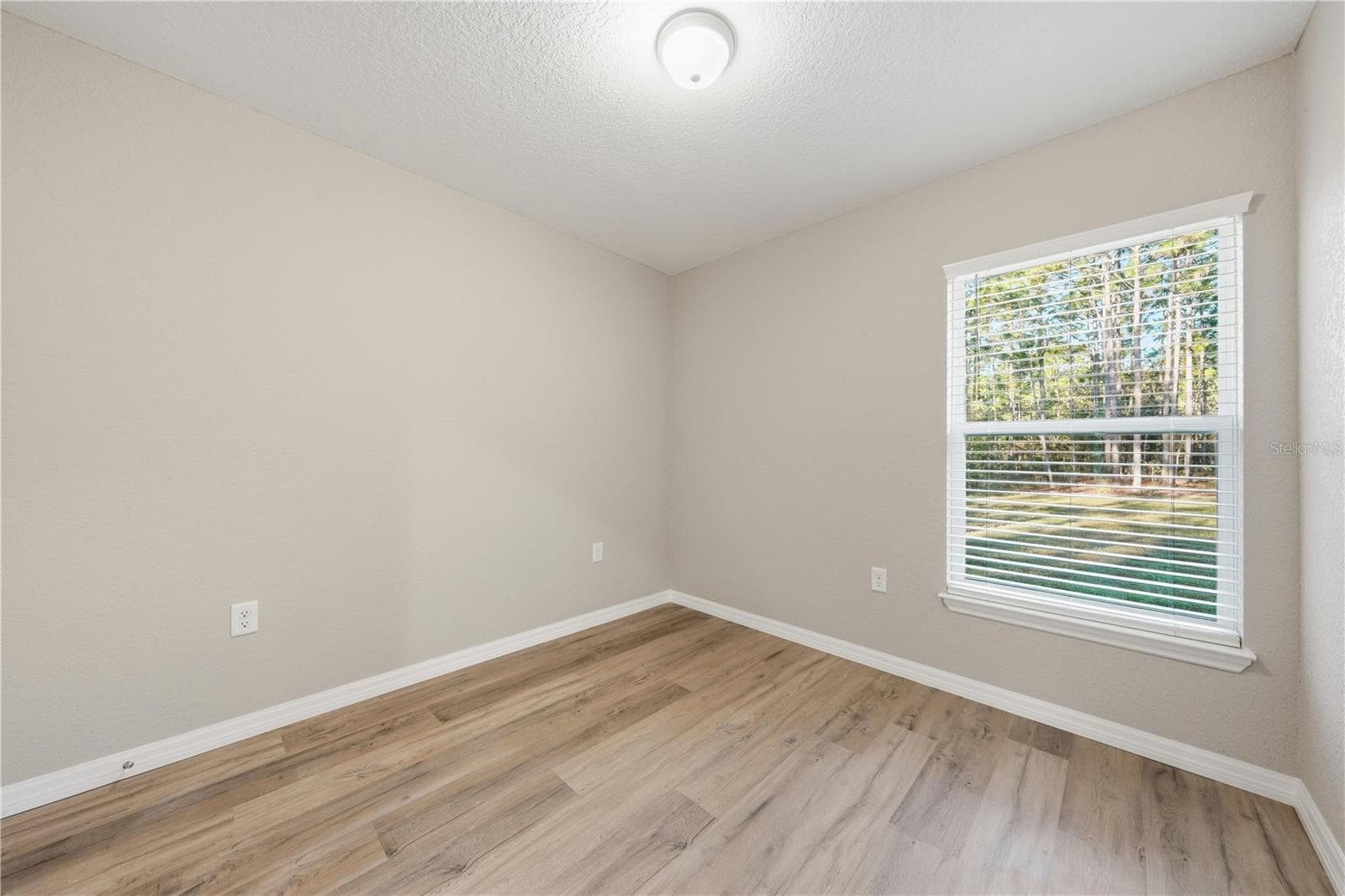 Single Family Residence at 670 SW WINDING HILLS RD, DUNNELLON, photo 20 of 45