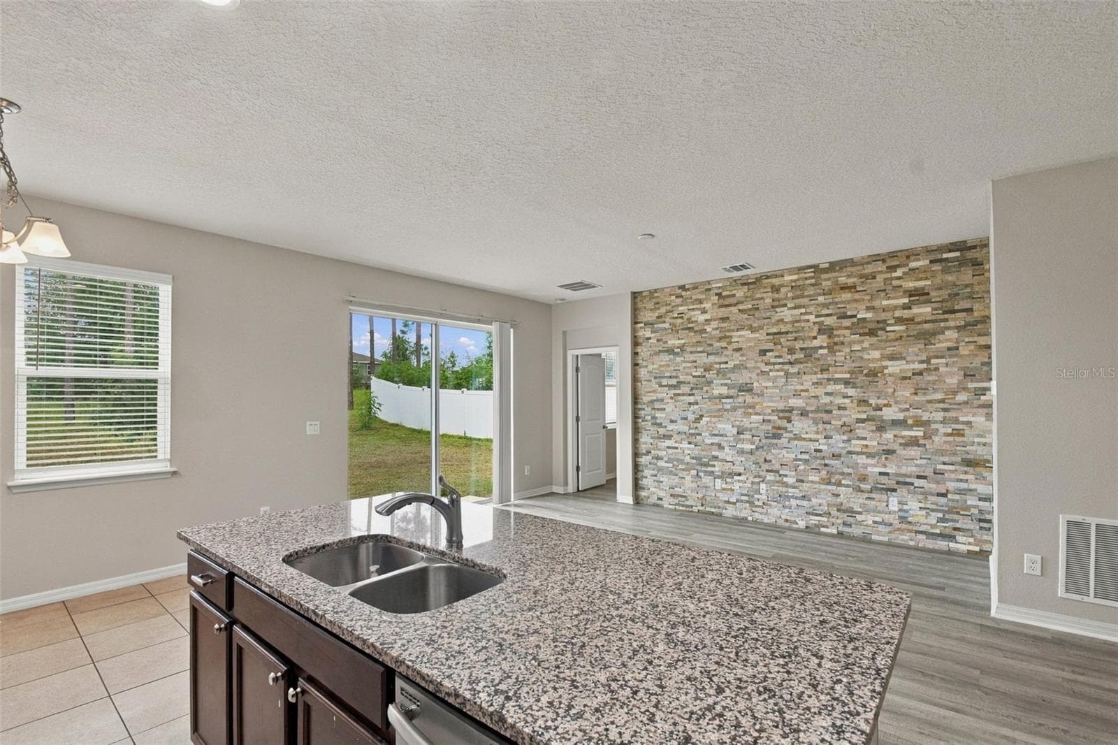 Single Family Residence at 1135 GARRETT GILLIAM DR, OCOEE, photo 14 of 40