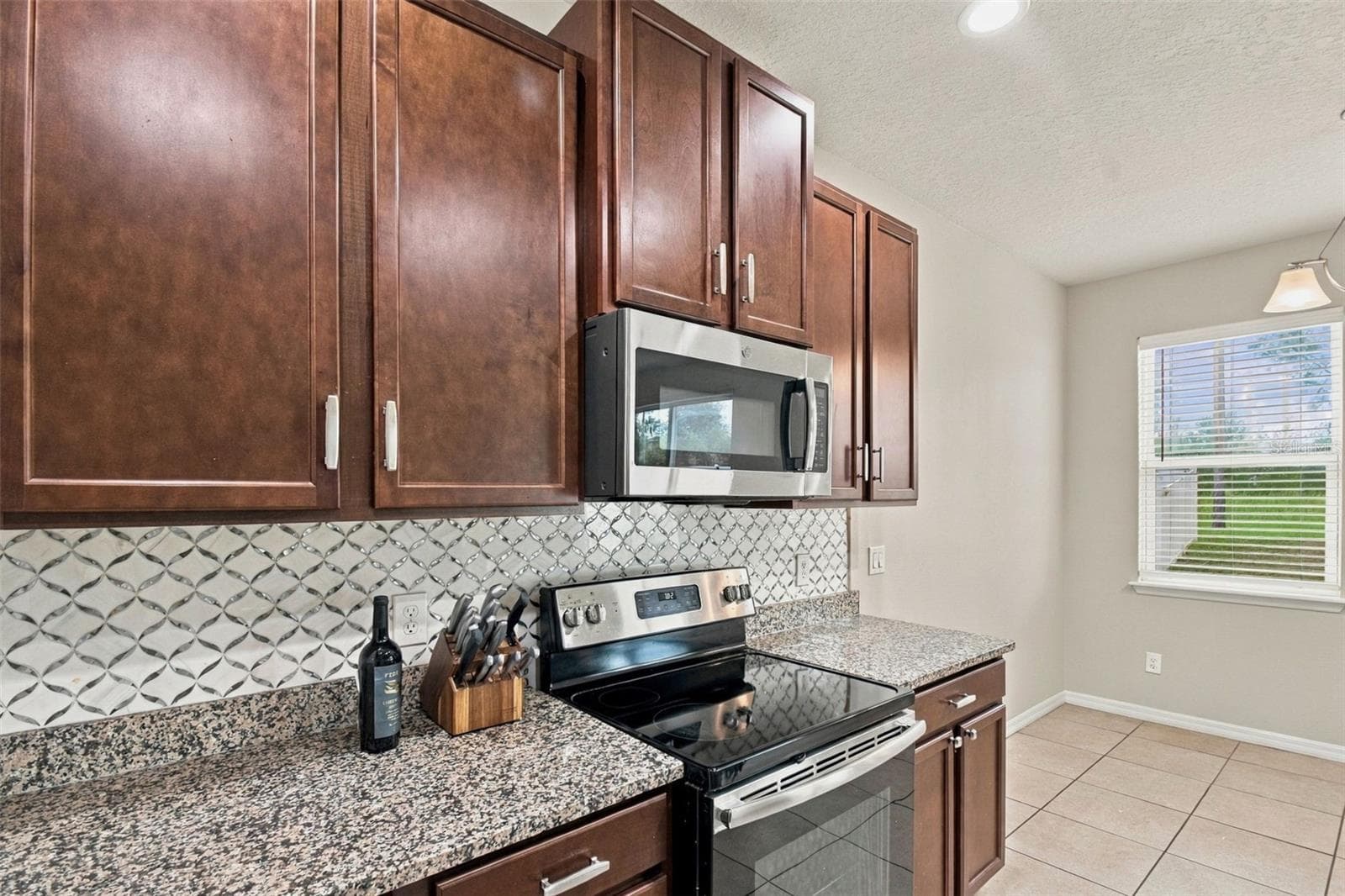 Single Family Residence at 1135 GARRETT GILLIAM DR, OCOEE, photo 15 of 40