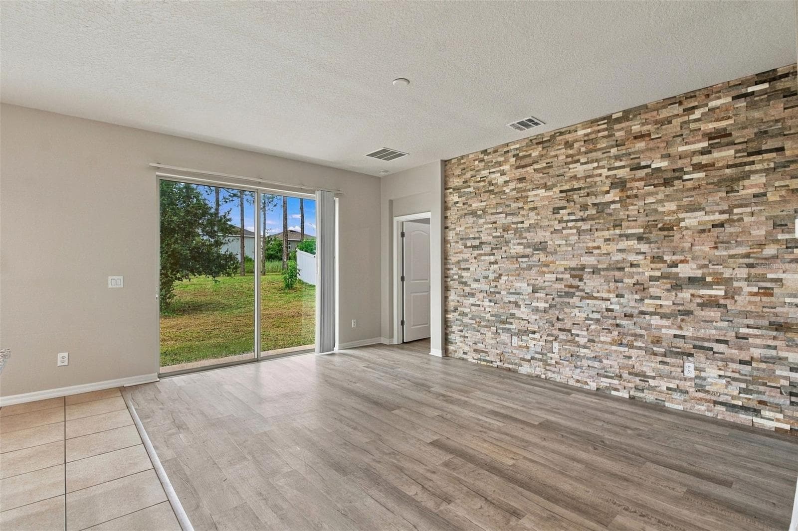 Single Family Residence at 1135 GARRETT GILLIAM DR, OCOEE, photo 17 of 40