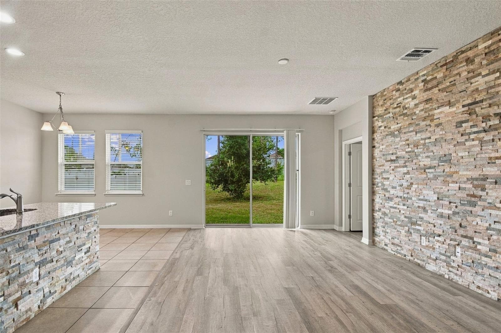 Single Family Residence at 1135 GARRETT GILLIAM DR, OCOEE, photo 19 of 40