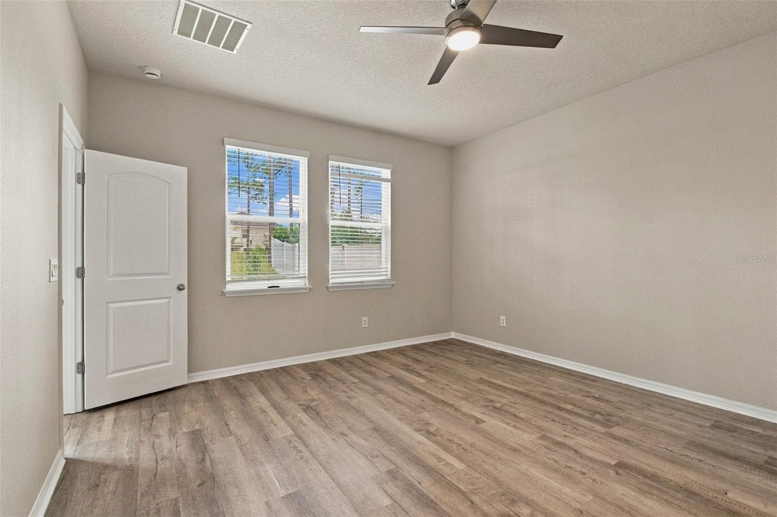 Single Family Residence at 1135 GARRETT GILLIAM DR, OCOEE, photo 24 of 40