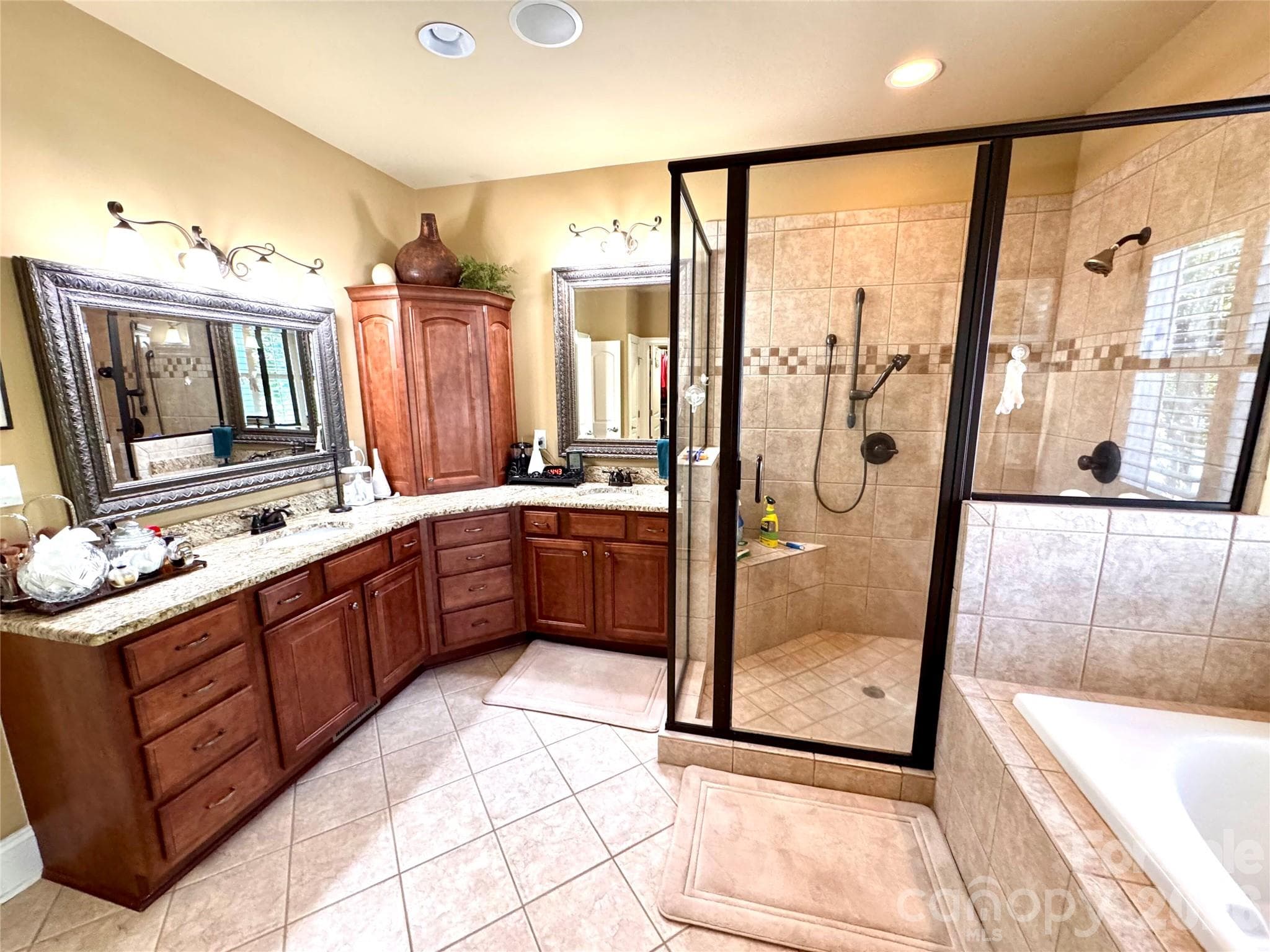 Single Family Residence at 2909 Donegal Drive, Kannapolis, photo 10 of 44