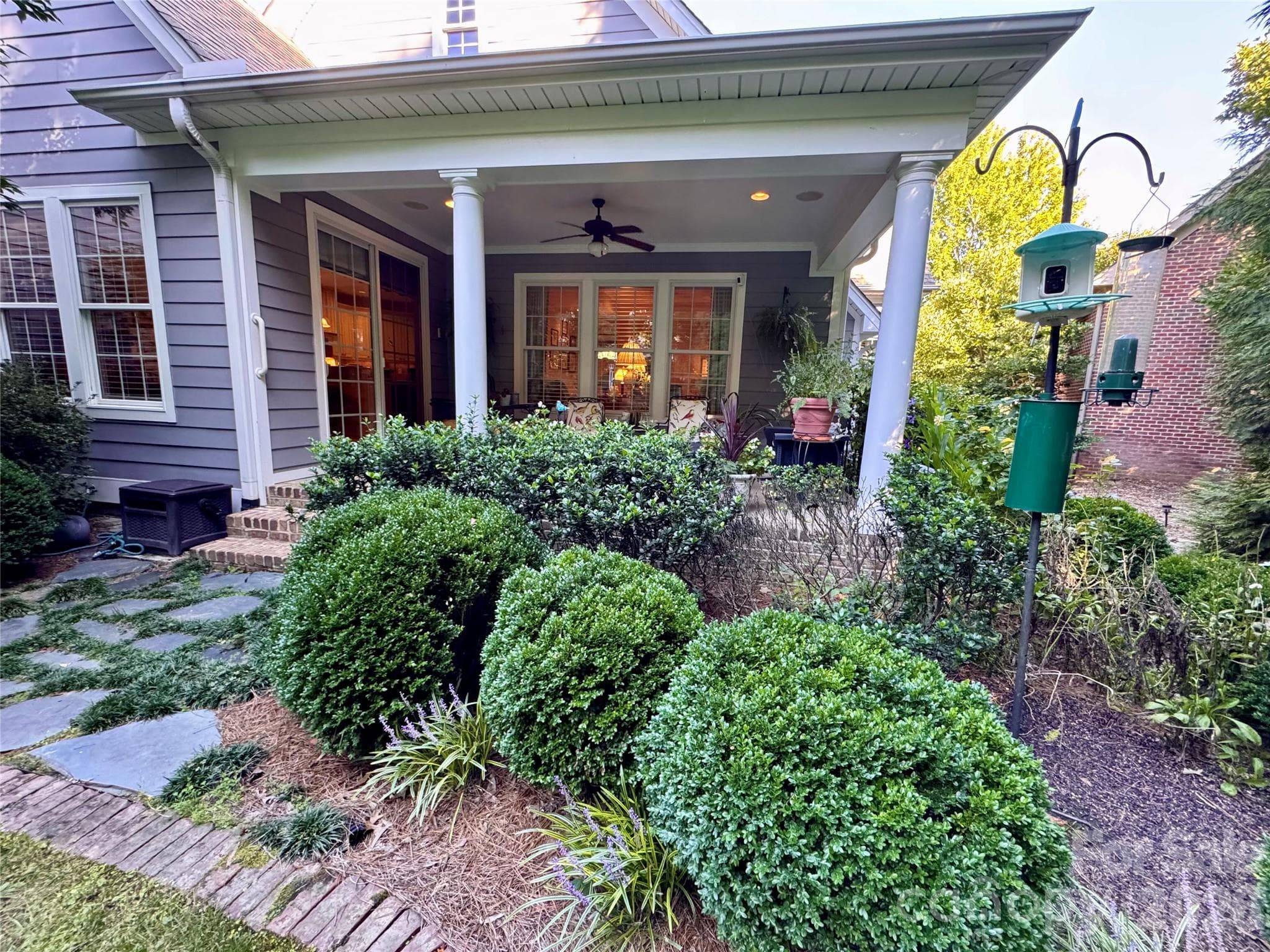 Lush landscsaping - 2909 Donegal Drive, Kannapolis