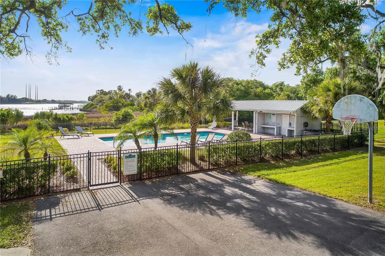 Single Family Residence at 8917 EAGLE WATCH DR, RIVERVIEW, photo 44 of 48