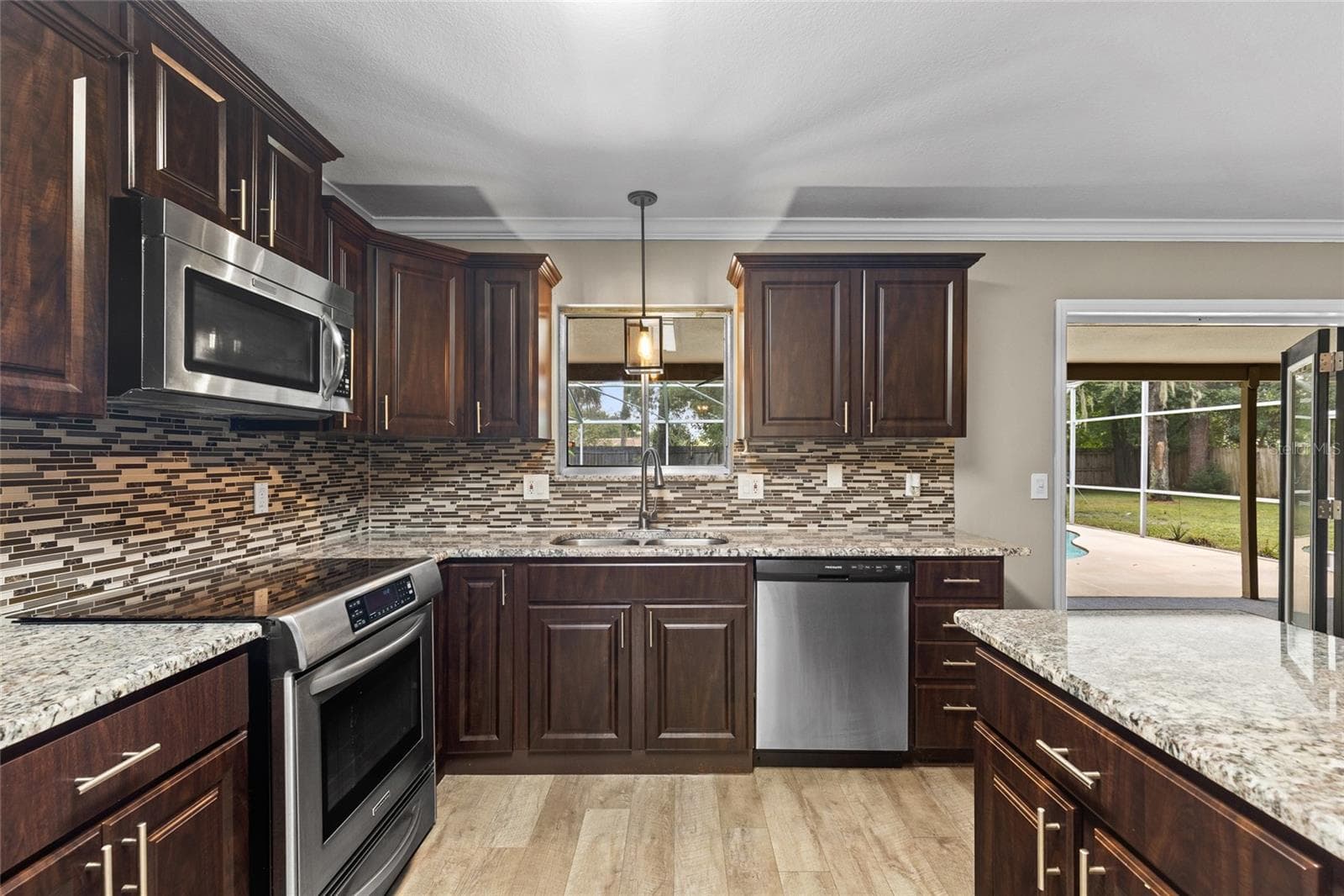 Single Family Residence at 207 ROYAL OAKS CIR, LONGWOOD, photo 5 of 52