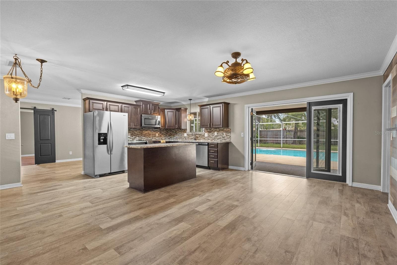 Single Family Residence at 207 ROYAL OAKS CIR, LONGWOOD, photo 6 of 52