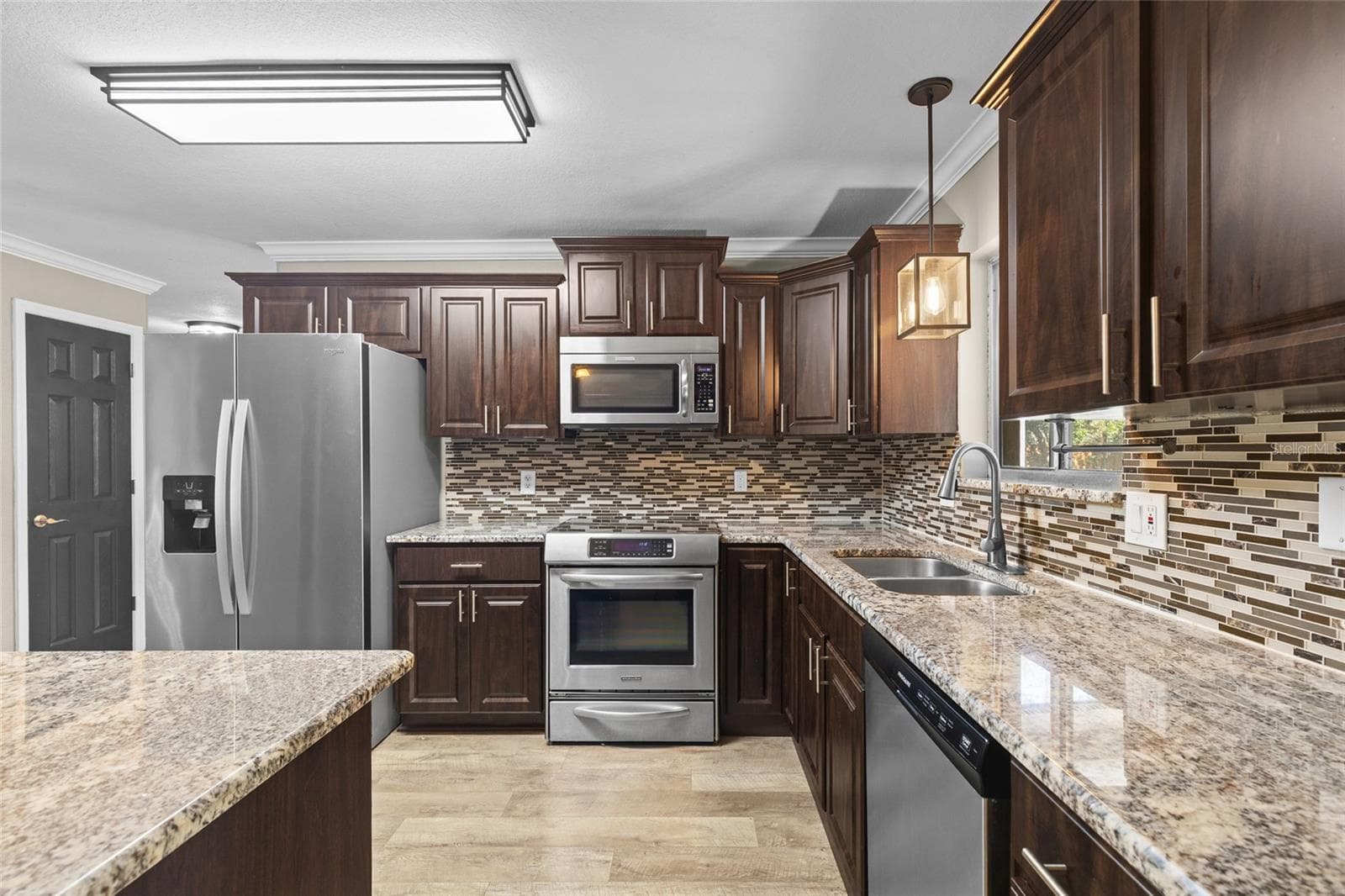 Single Family Residence at 207 ROYAL OAKS CIR, LONGWOOD, photo 7 of 52