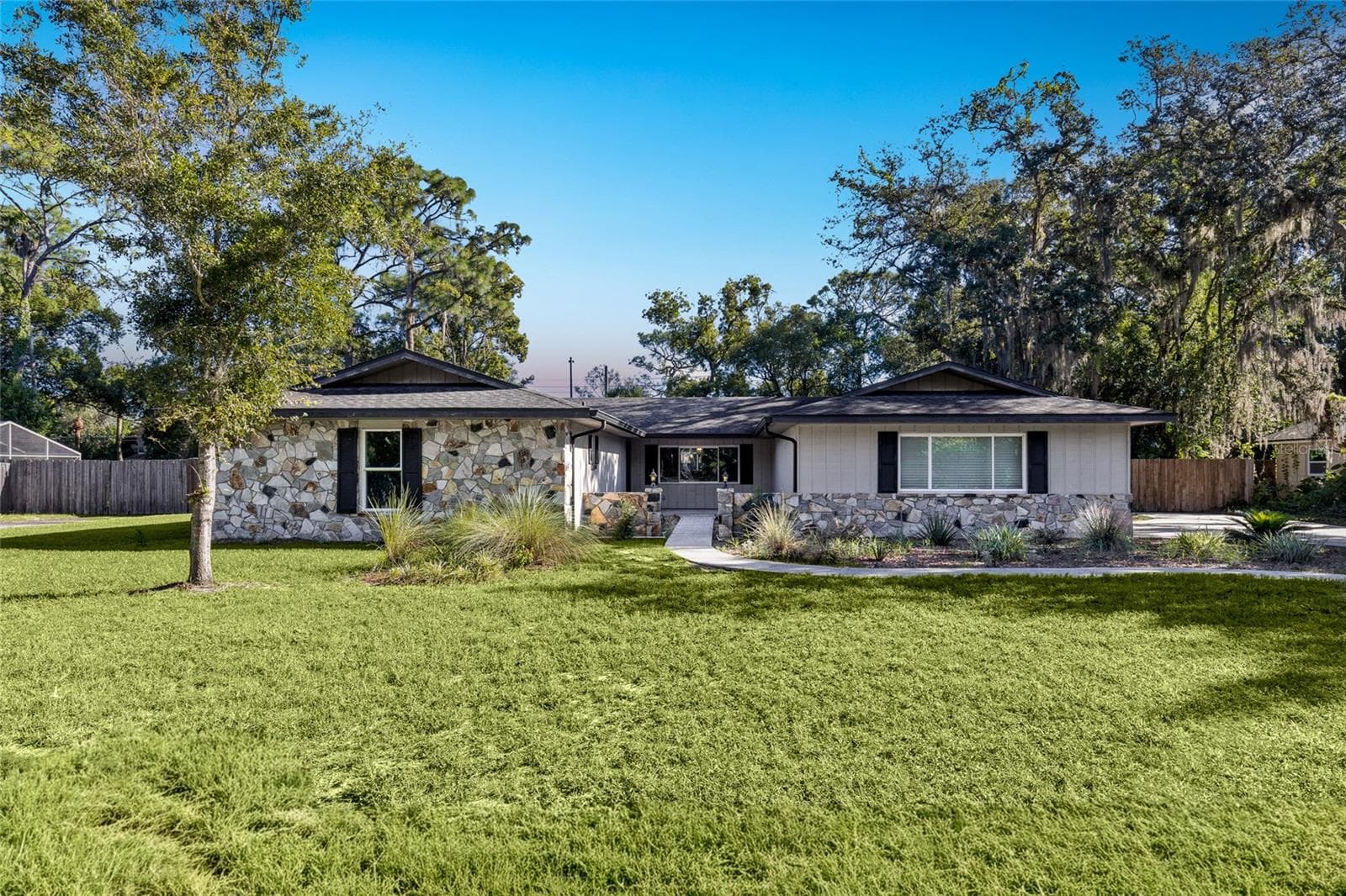 Single Family Residence at 207 ROYAL OAKS CIR, LONGWOOD, photo 31 of 52