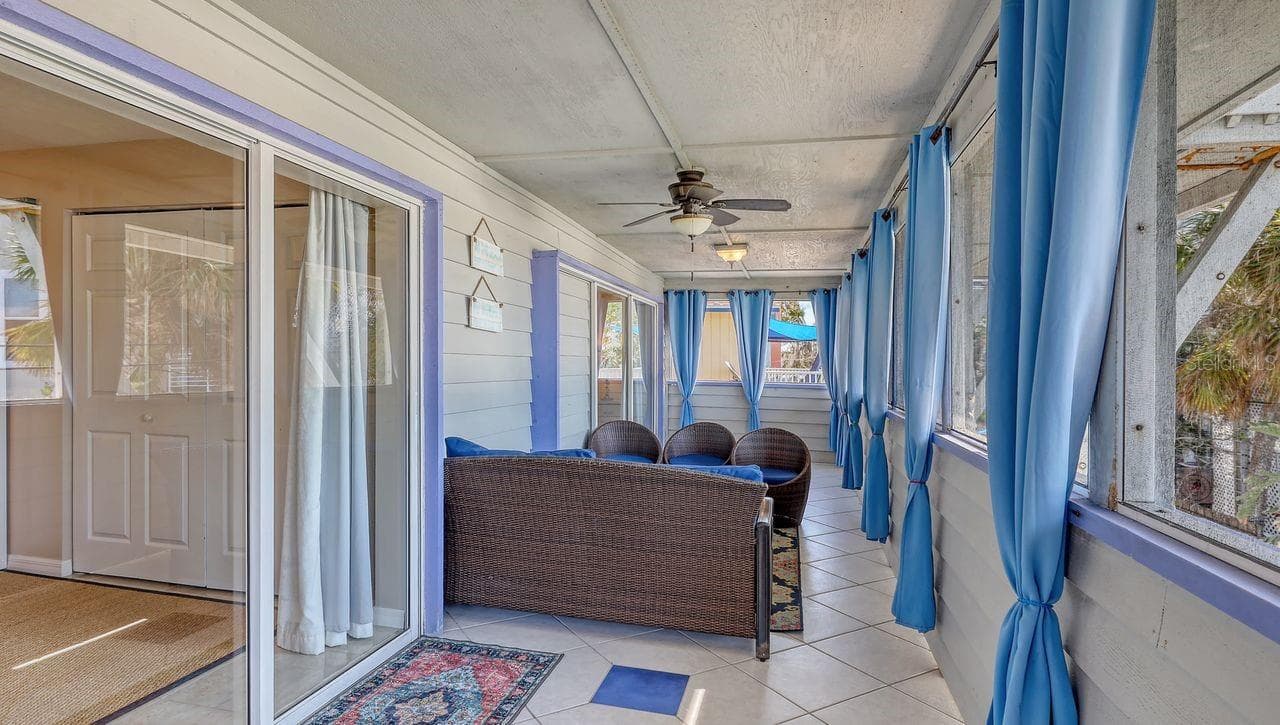 Duplex at 126 AVENIDA VENECCIA, SARASOTA, photo 23 of 67