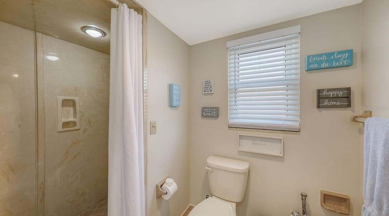 Duplex at 126 AVENIDA VENECCIA, SARASOTA, photo 30 of 67