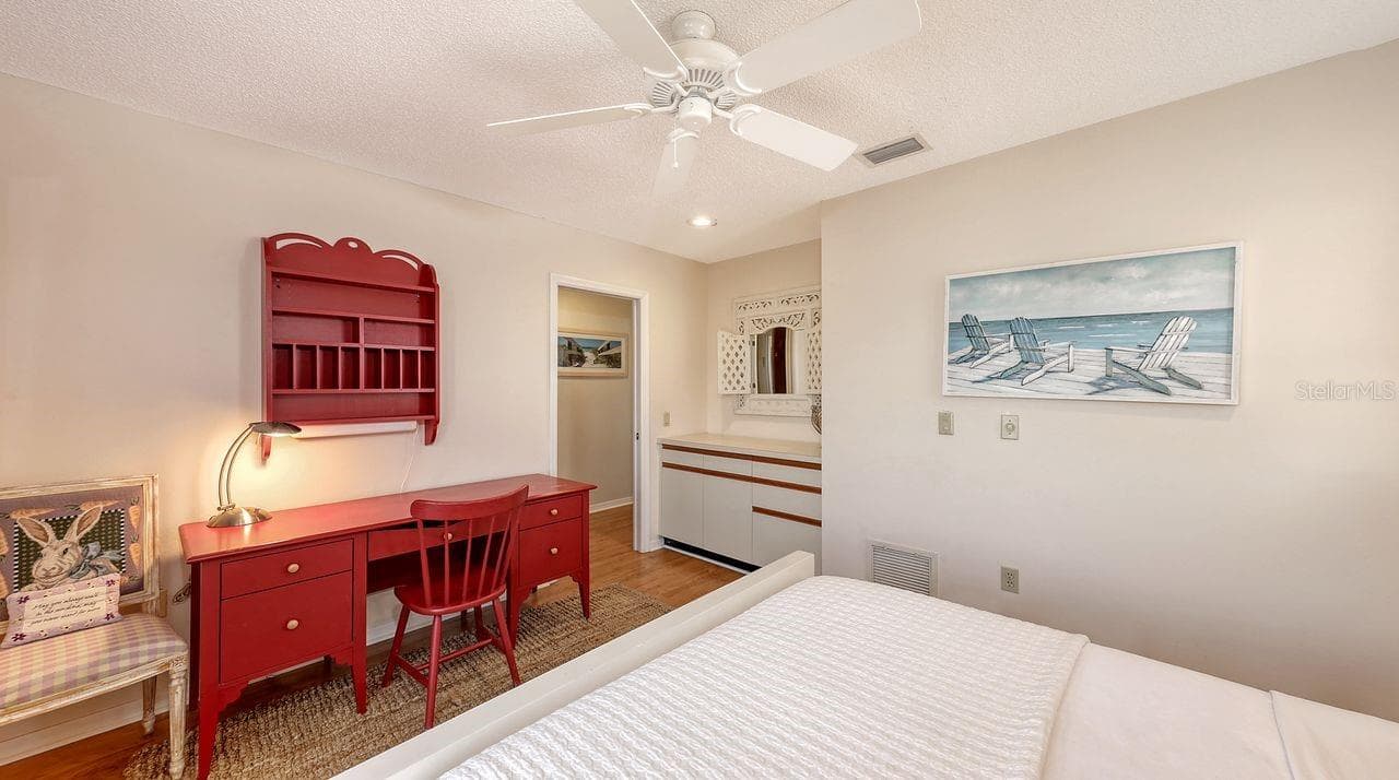 Duplex at 126 AVENIDA VENECCIA, SARASOTA, photo 32 of 67