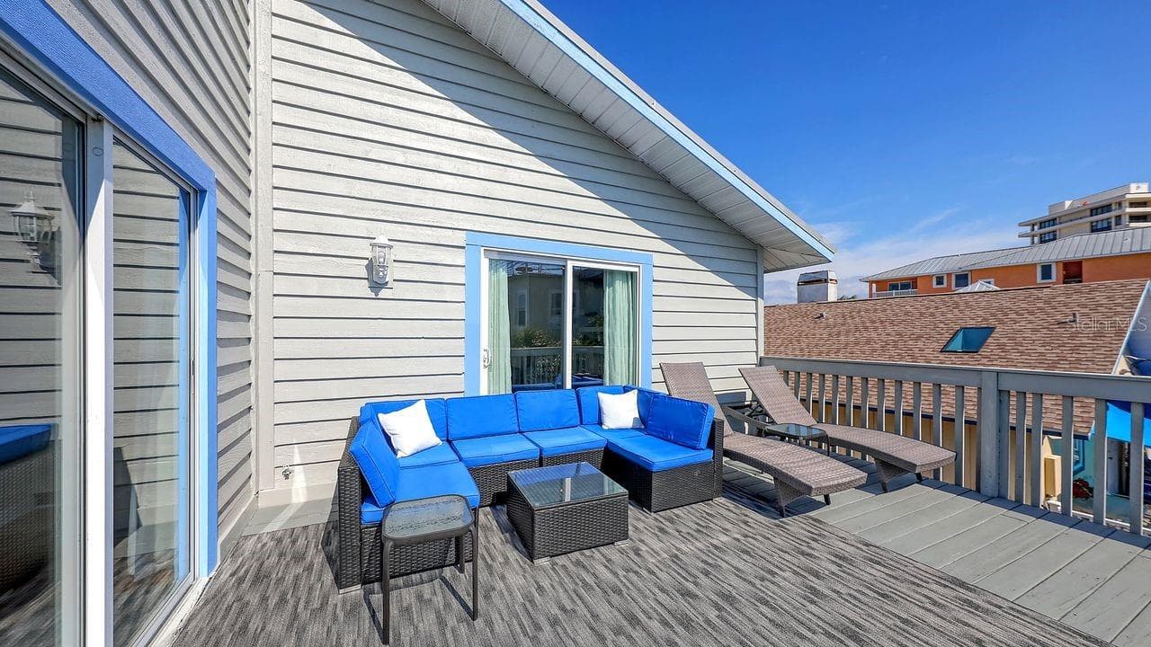 Duplex at 126 AVENIDA VENECCIA, SARASOTA, photo 45 of 67