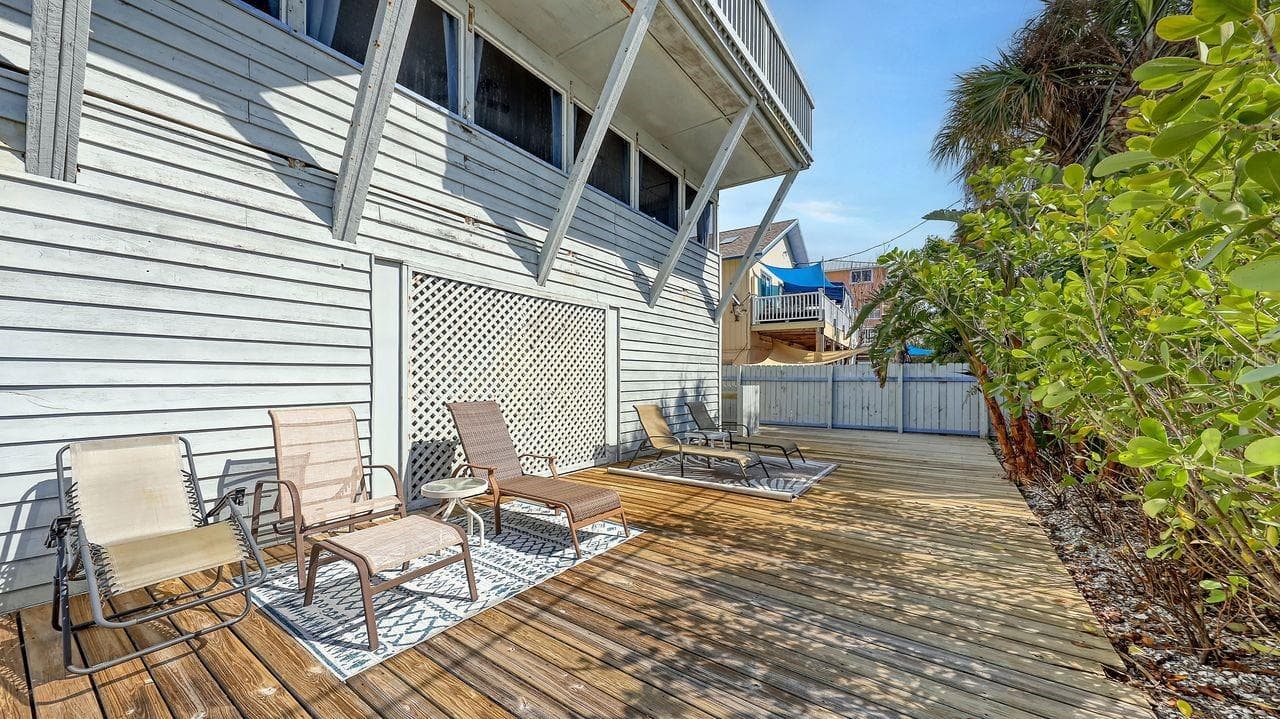 Duplex at 126 AVENIDA VENECCIA, SARASOTA, photo 51 of 67