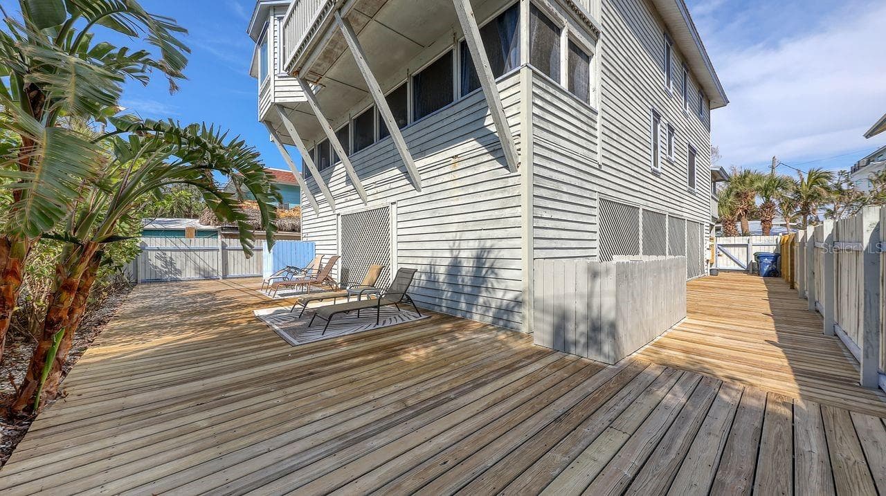 Duplex at 126 AVENIDA VENECCIA, SARASOTA, photo 52 of 67