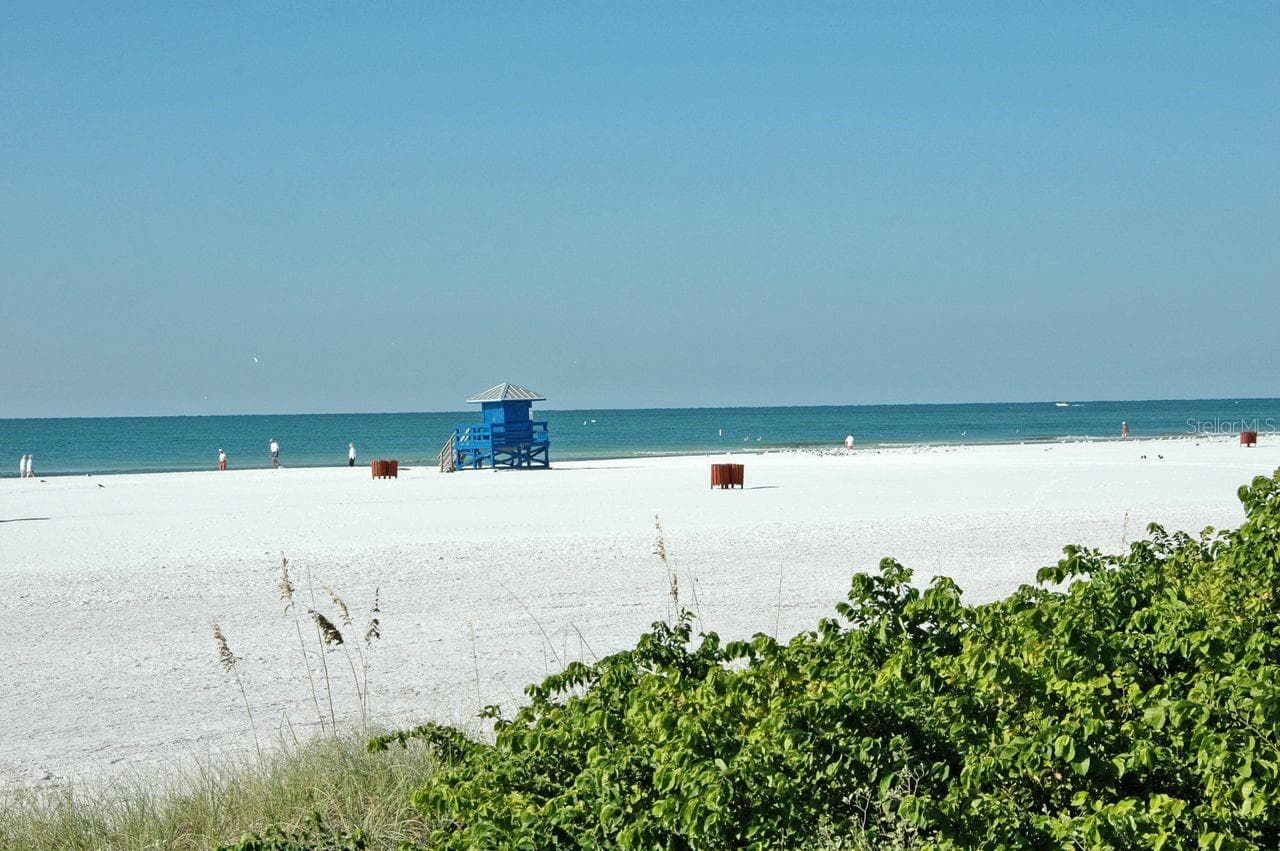 Duplex at 126 AVENIDA VENECCIA, SARASOTA, photo 66 of 67