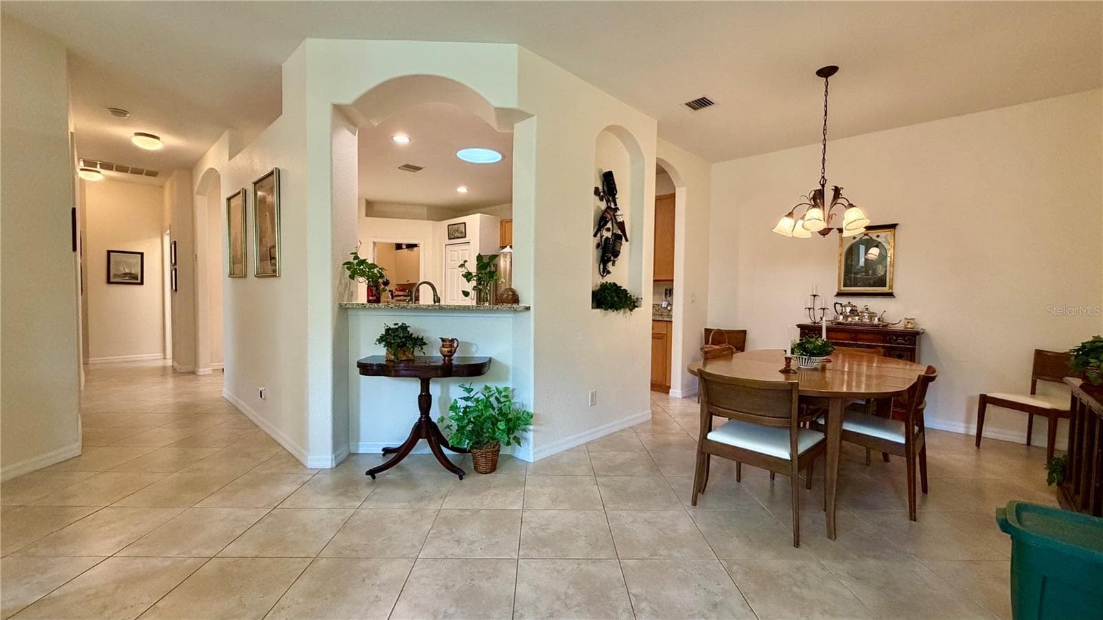 Villa at 433 N TANGERINE SW, VERO BEACH, photo 3 of 33