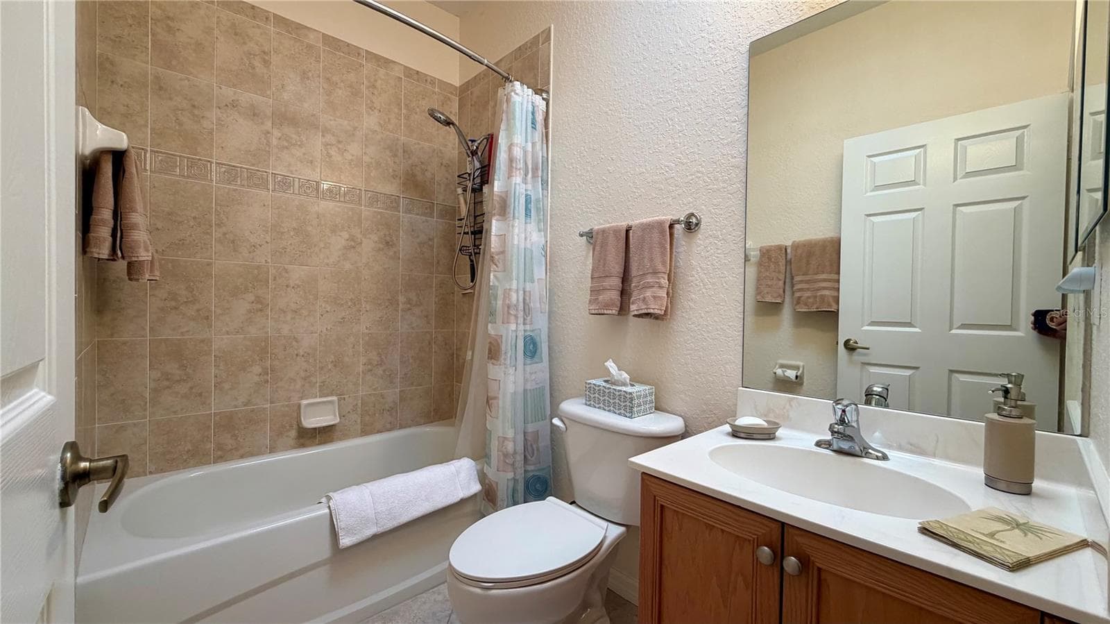 Villa at 433 N TANGERINE SW, VERO BEACH, photo 18 of 33